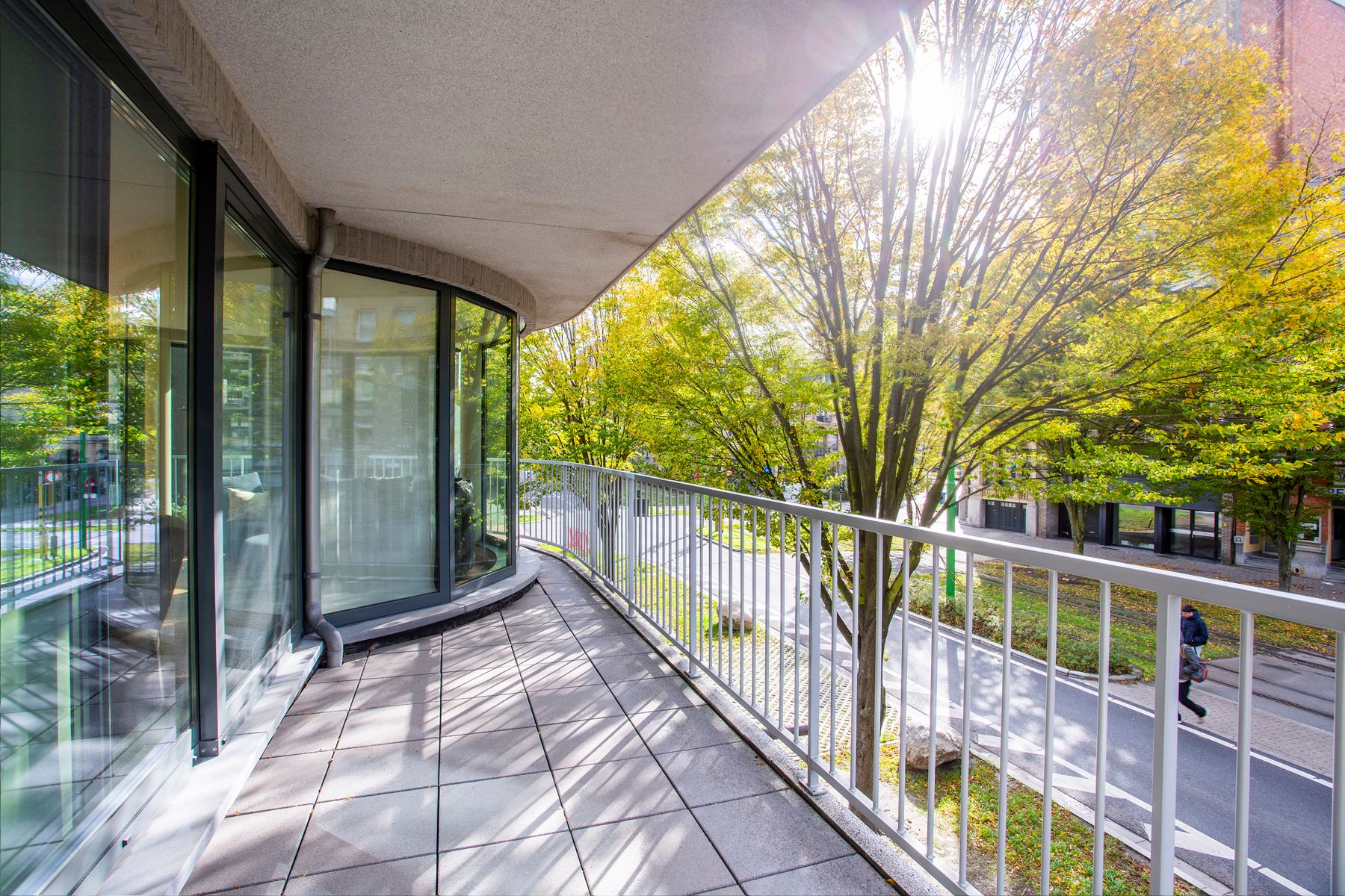 Ruim appartement met terras op toplocatie in Berchem foto 3