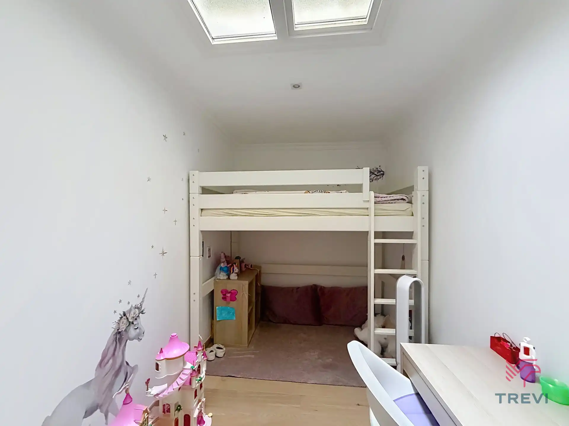 Mooi appartement met 2 slaapkamers + studeerkamer foto 14