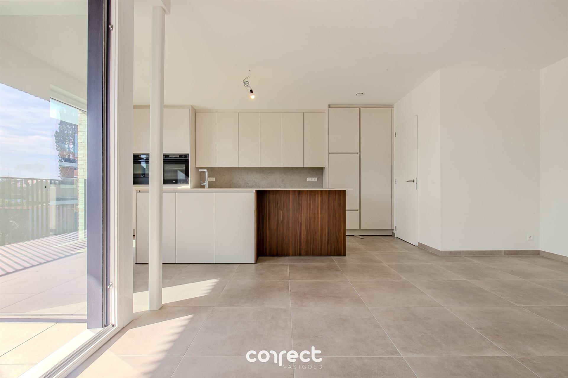 Volledig afgewerkt nieuwbouwappartement in centrum Zedelgem foto 7