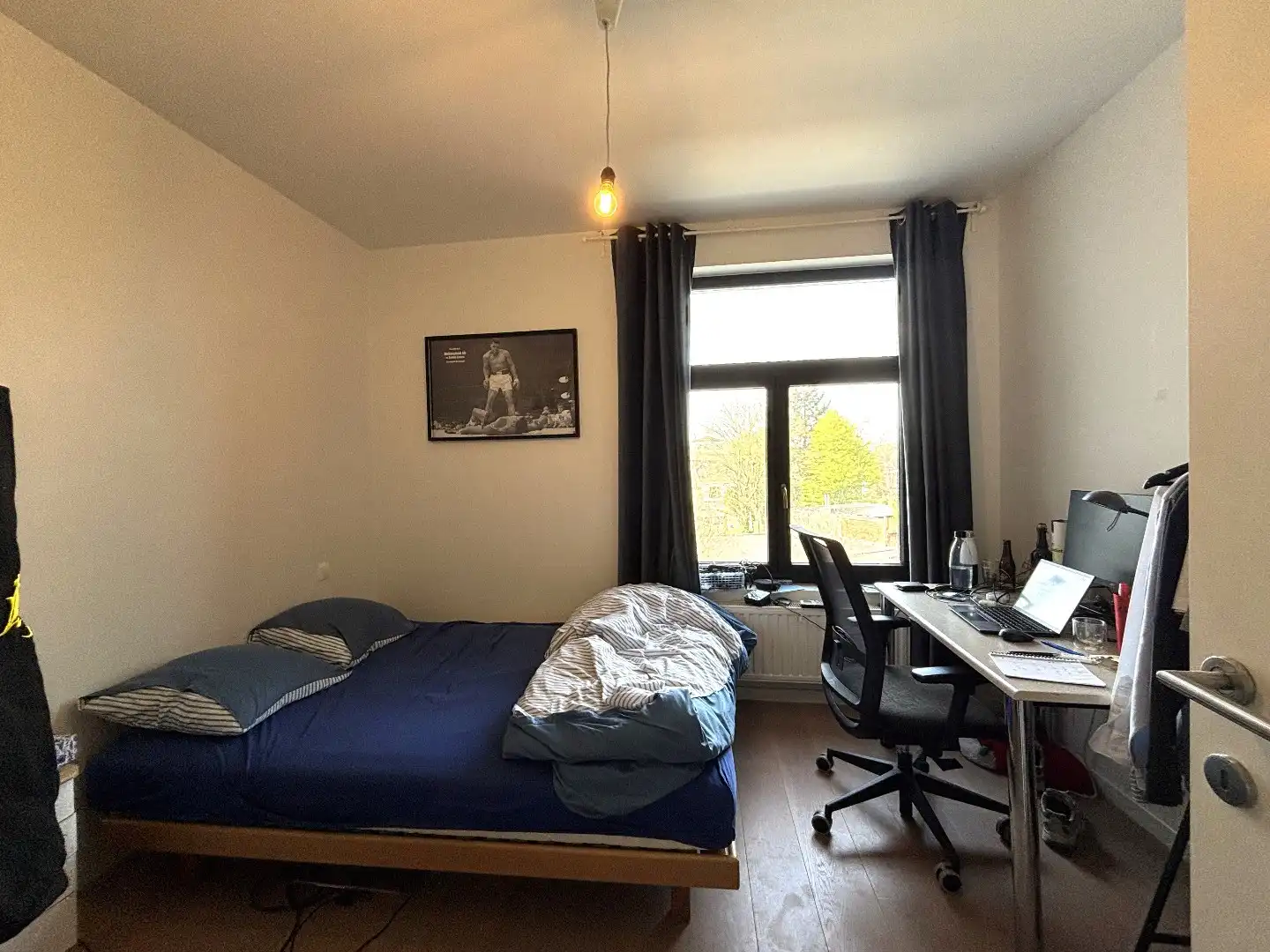 Ruim en lichtrijk appartement in Burggravenlaan foto 12