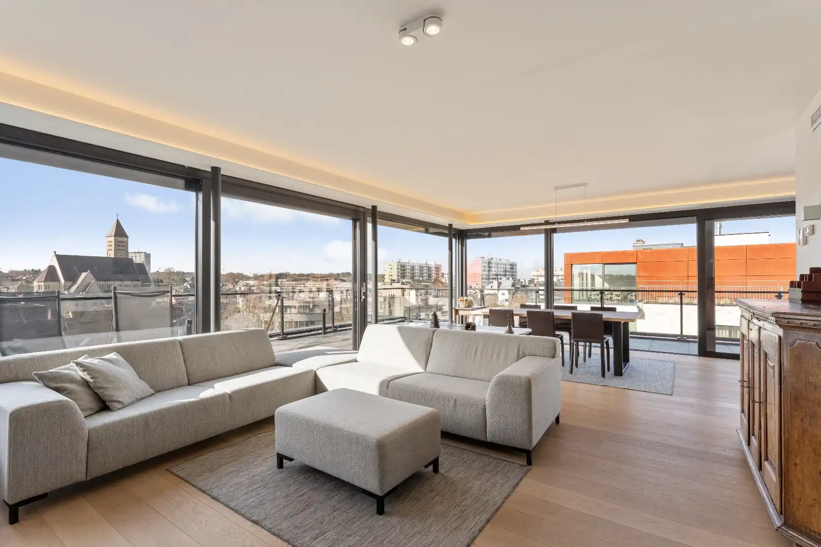 Exclusief penthouse met ruim terras, 2 slpk, dubbele autostaanplaats, centrum Genk foto 6