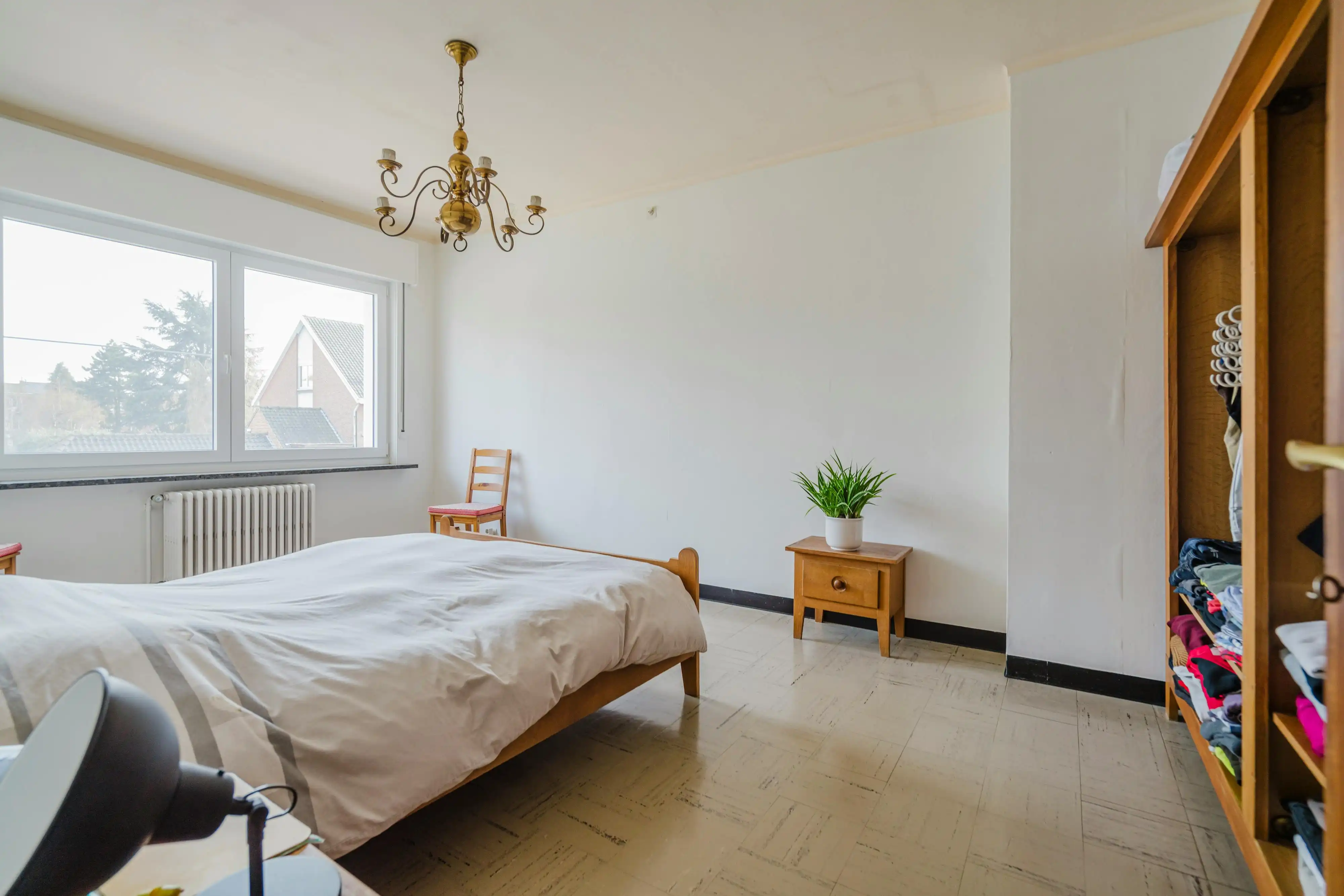 Huis met 4 slaapkamers in de Sint-Elisabethwijk te Kortrijk foto 13