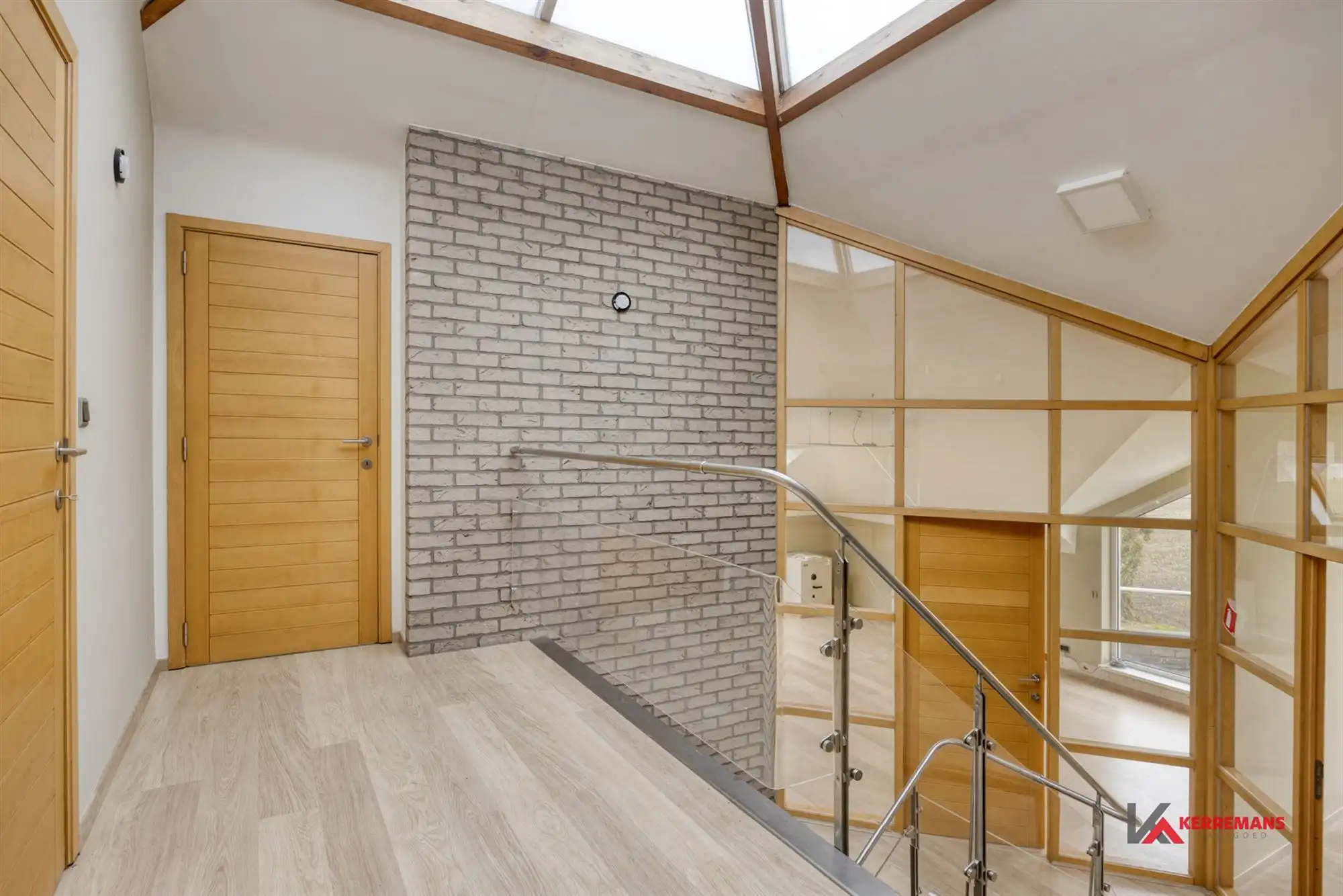 Kantoorgebouw. foto 20