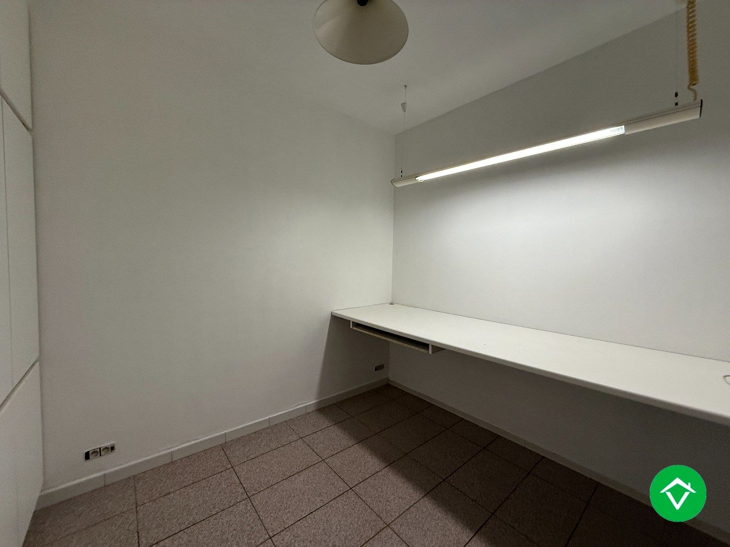 Woning met 4 slaapkamers, garage en tuin te Roeselare foto 5