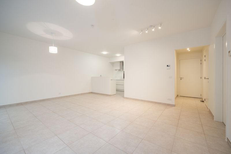 Roeselare- energiezuinig appartement op toplocatie foto 3