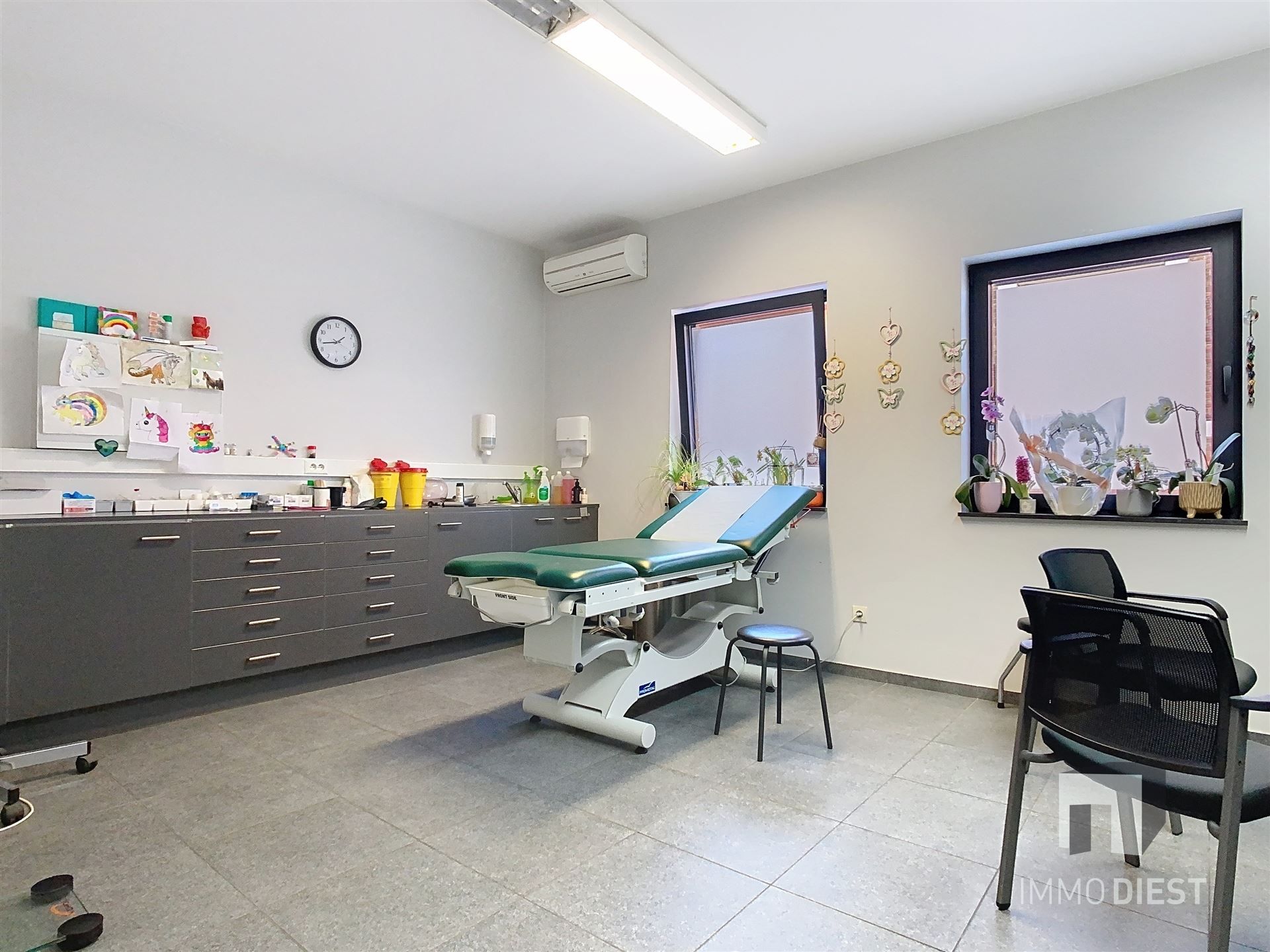 Opgedeeld handelspand in het centrum van Tessenderlo foto 8