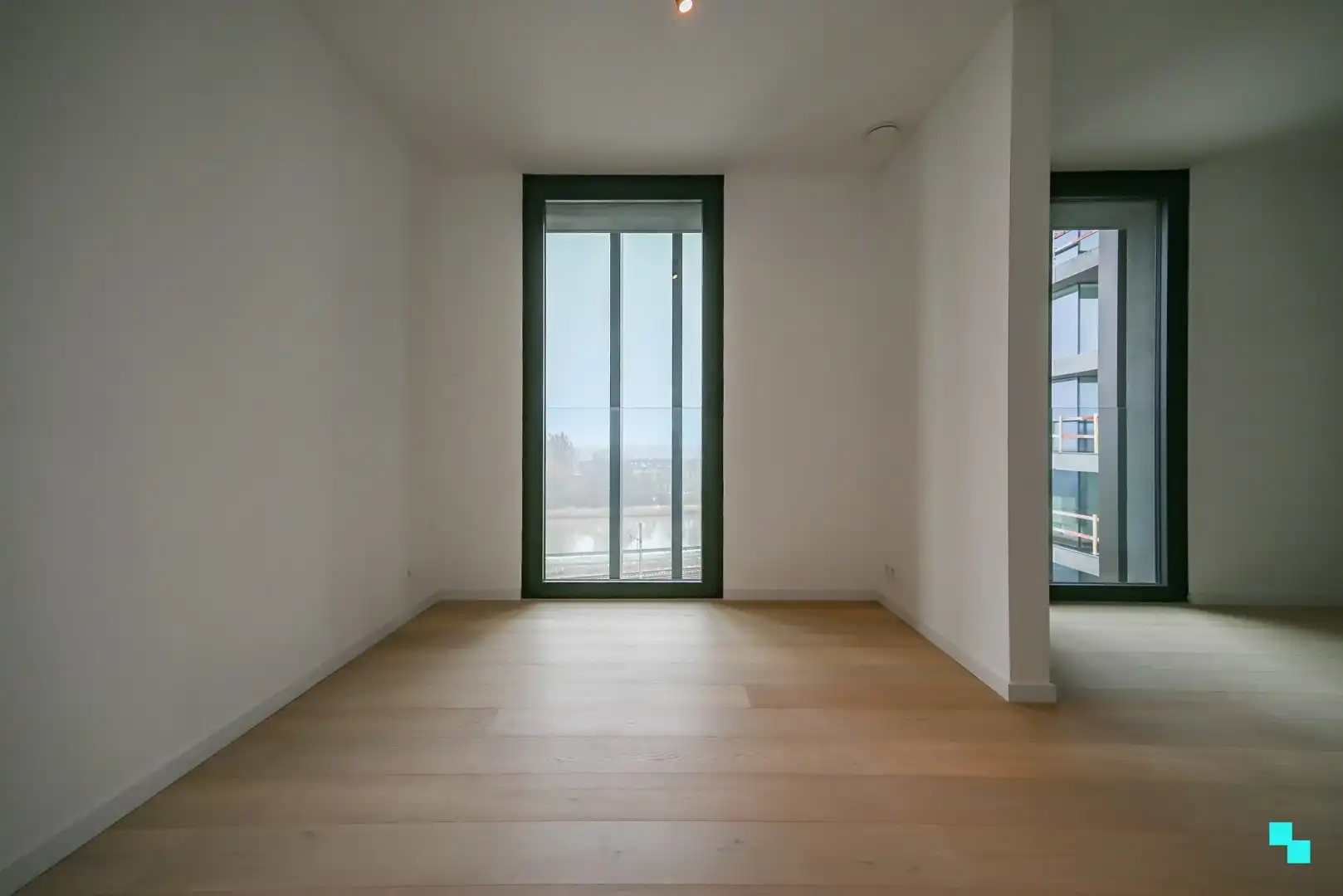 Nieuw, stijlvol appartement met uniek parkzicht foto 16