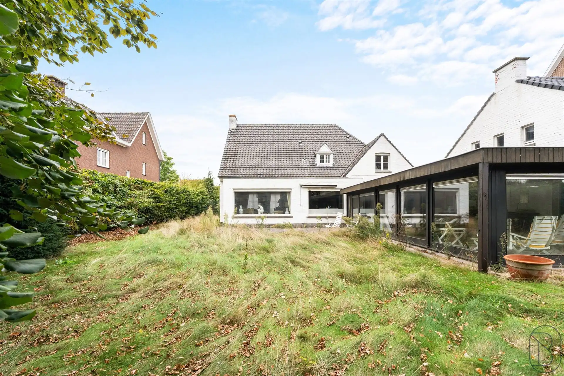 Te renoveren/af te breken villa met vergunning voor 8 app. foto 20