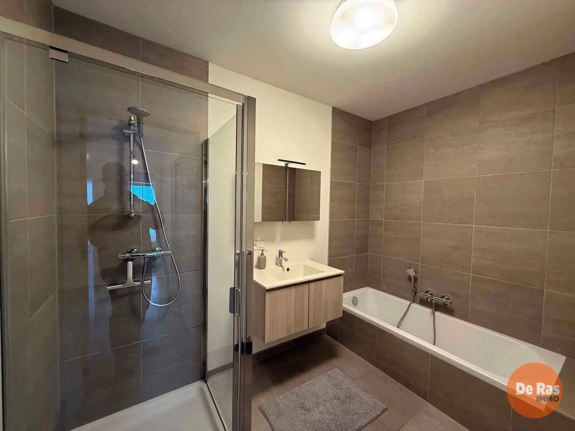 Serskamp - Gelijkvloers appartement met autostaanplaats foto 9