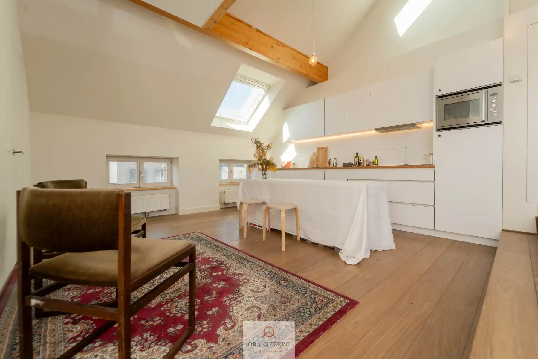 Duplex-penthouse/loft in hartje Gent! foto 5