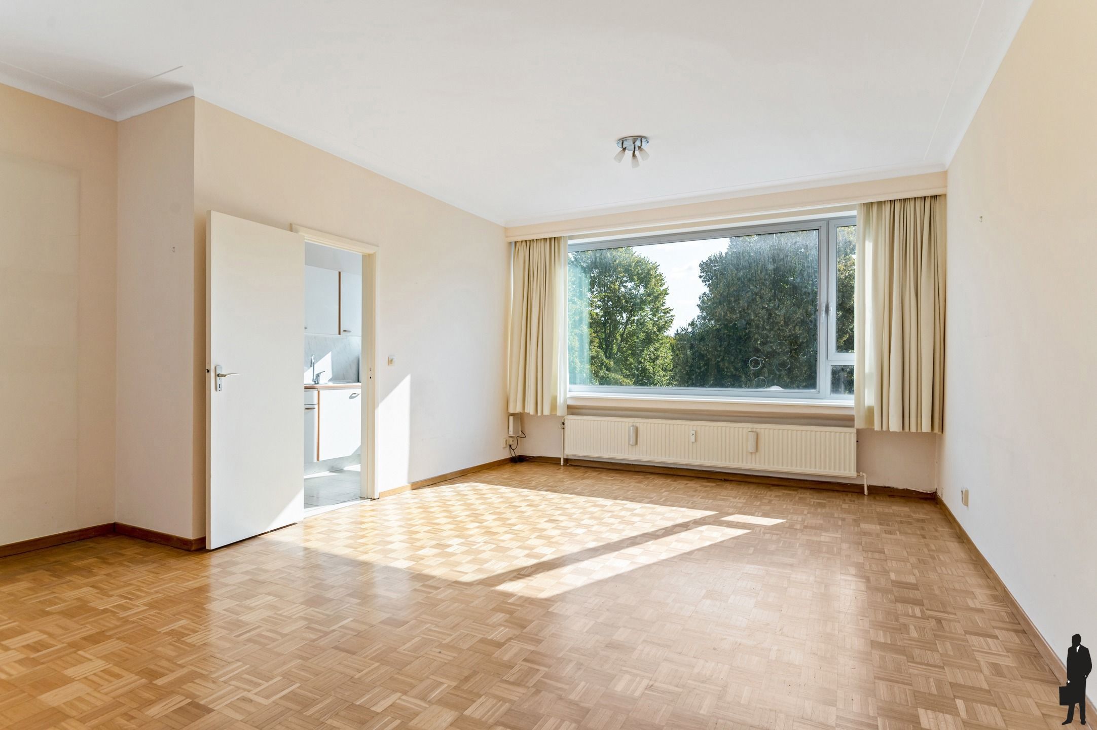 OP TE FRISSEN APPARTEMENT MET 2 SLAAPKAMERS EN TERRAS  foto 5