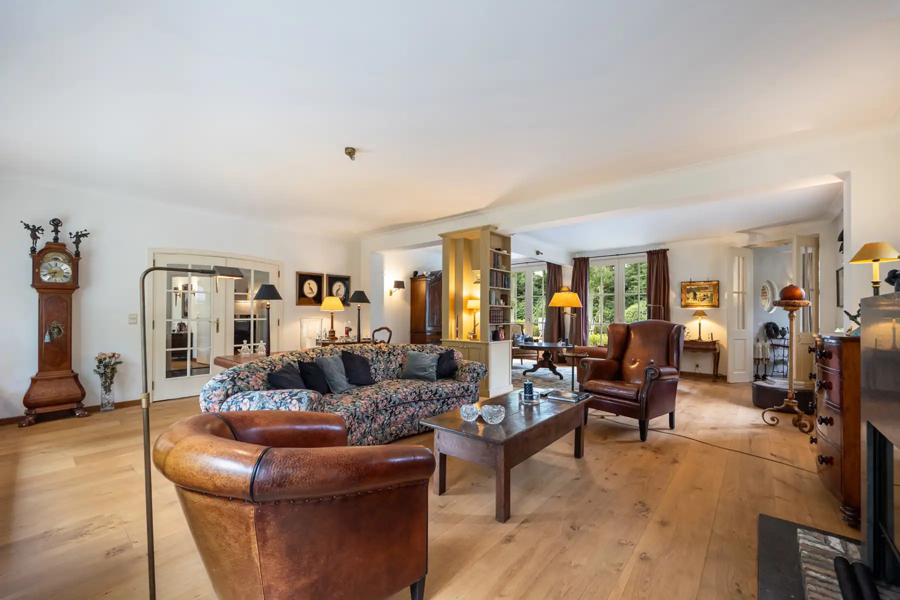 TIJDLOZE VILLA OP ABSOLUTE TOPLOCATIE TE ‘s-Gravenwezel foto 6