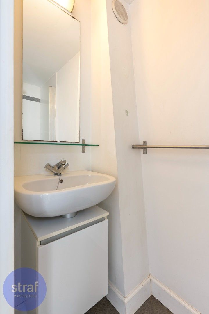 Charmante stadswoning met zuidgericht terras en extra studio foto 16