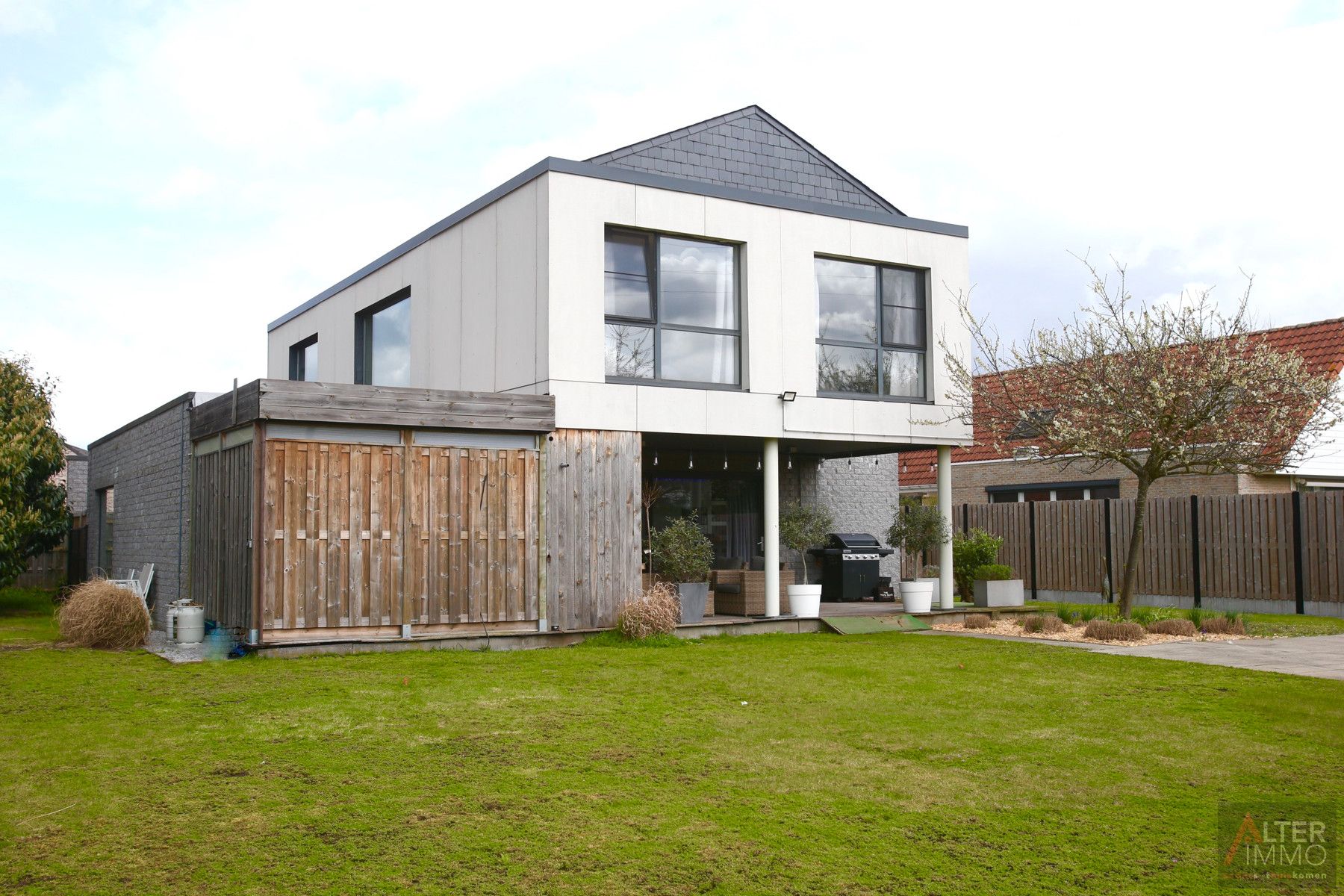 Residentiëel gelegen, moderne villa met 4 slaapkamers op een zuid-oostelijk georiënteerd perceel van 8a 69ca in Hasselt Kiewith. foto 7