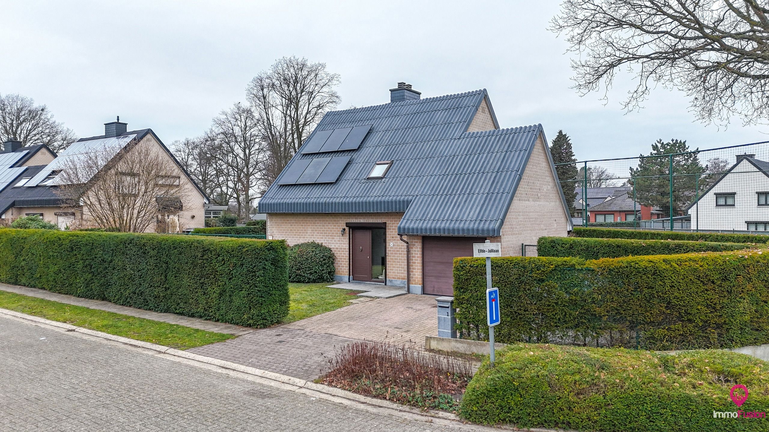 Ruime gezinswoning met 3 slaapkamers in rustige straat! foto 21