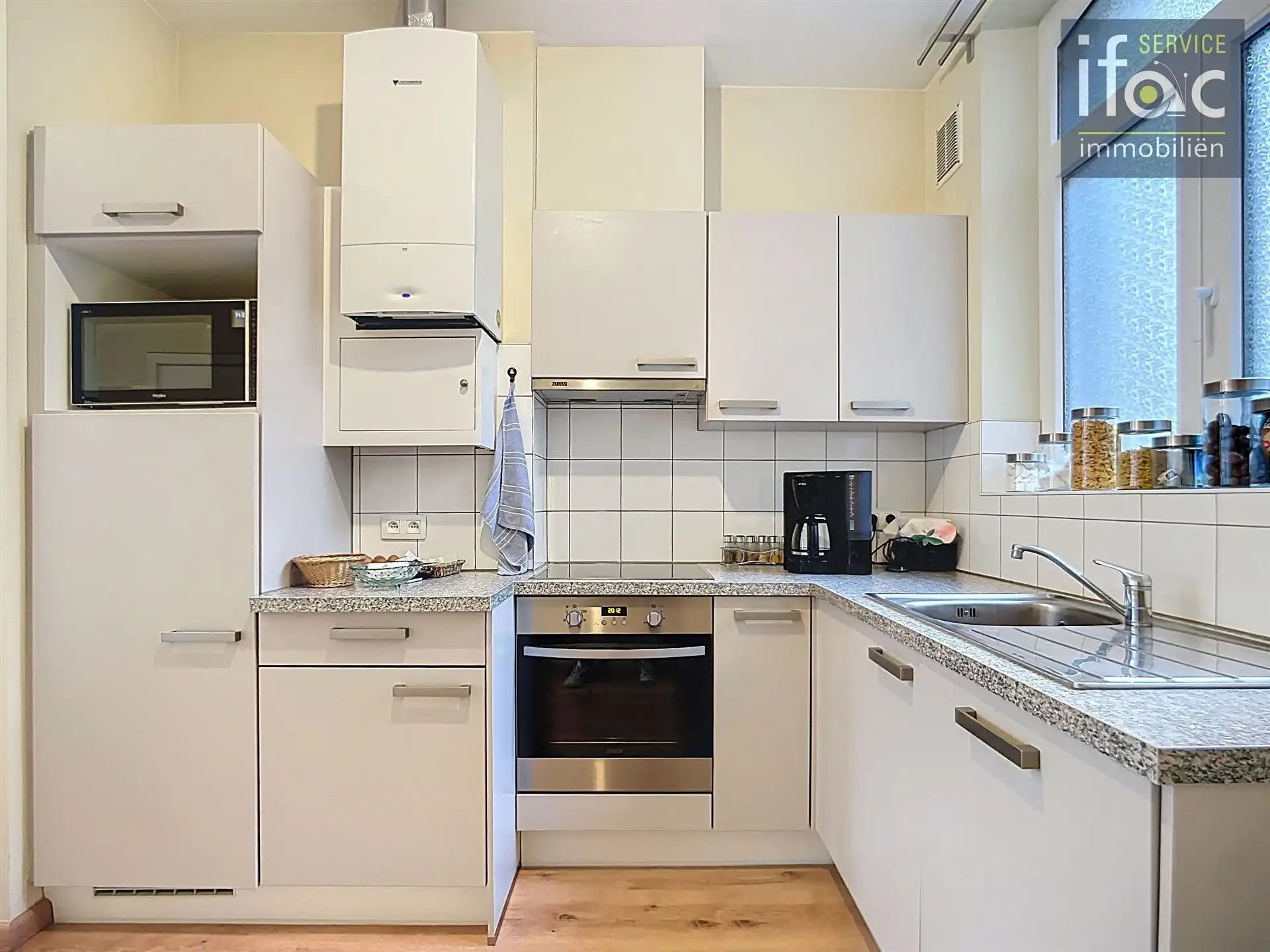 Geweldig één slaapkamer appartement in Schaarbeek foto 8