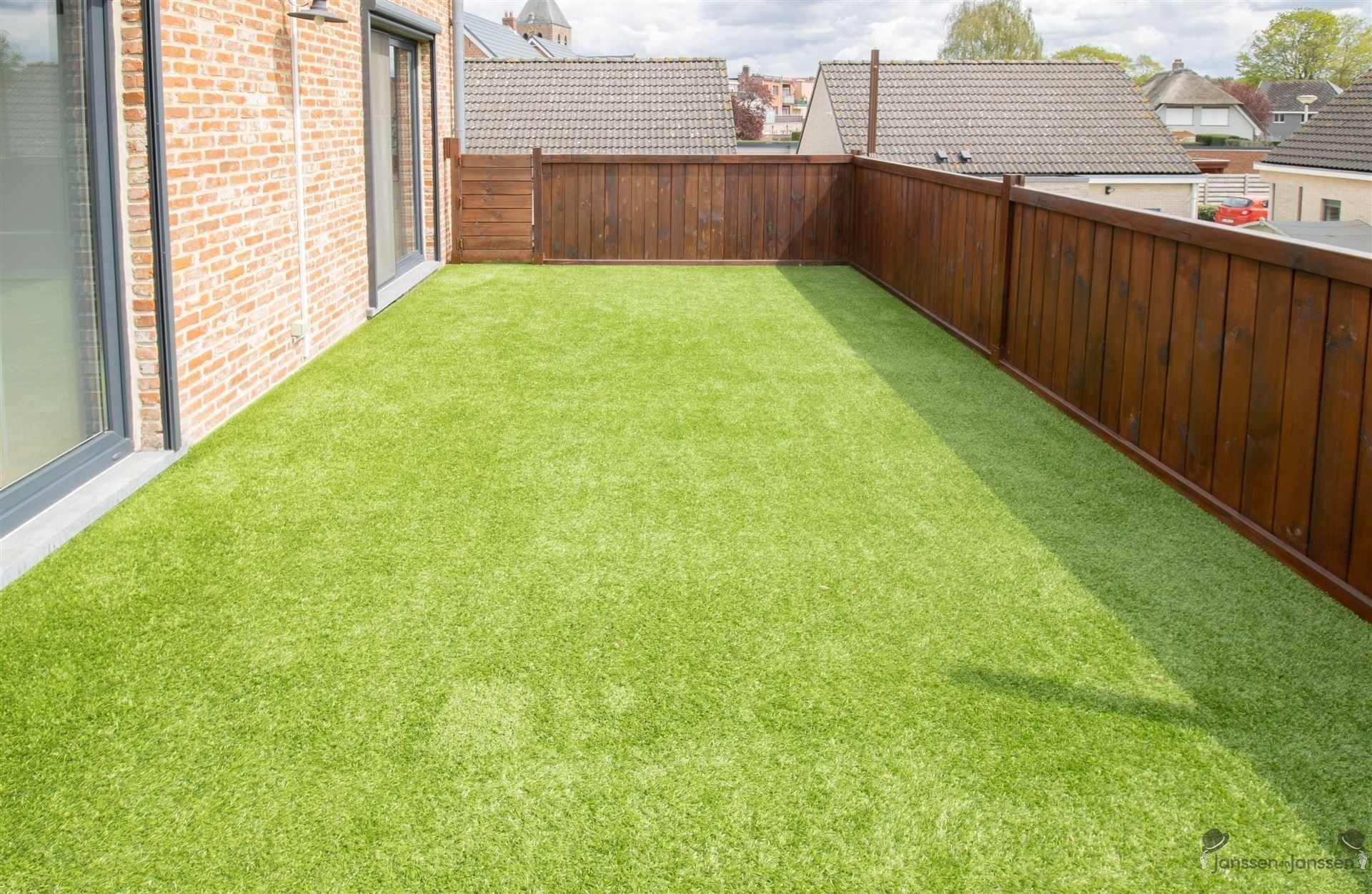 Modern appartement van 82 m² op de eerste verdieping met Zuidoost gericht terras van 55 m² foto 11