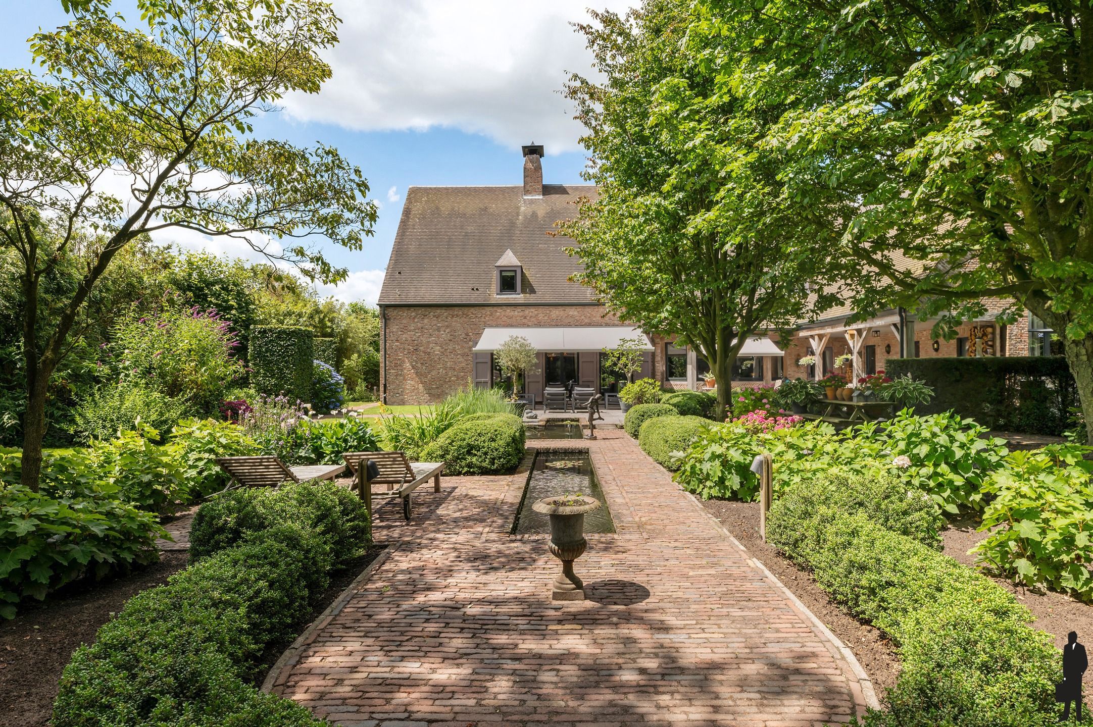 Statige villa in landelijke stijl nabij het centrum van Hoogstraten!  foto 61