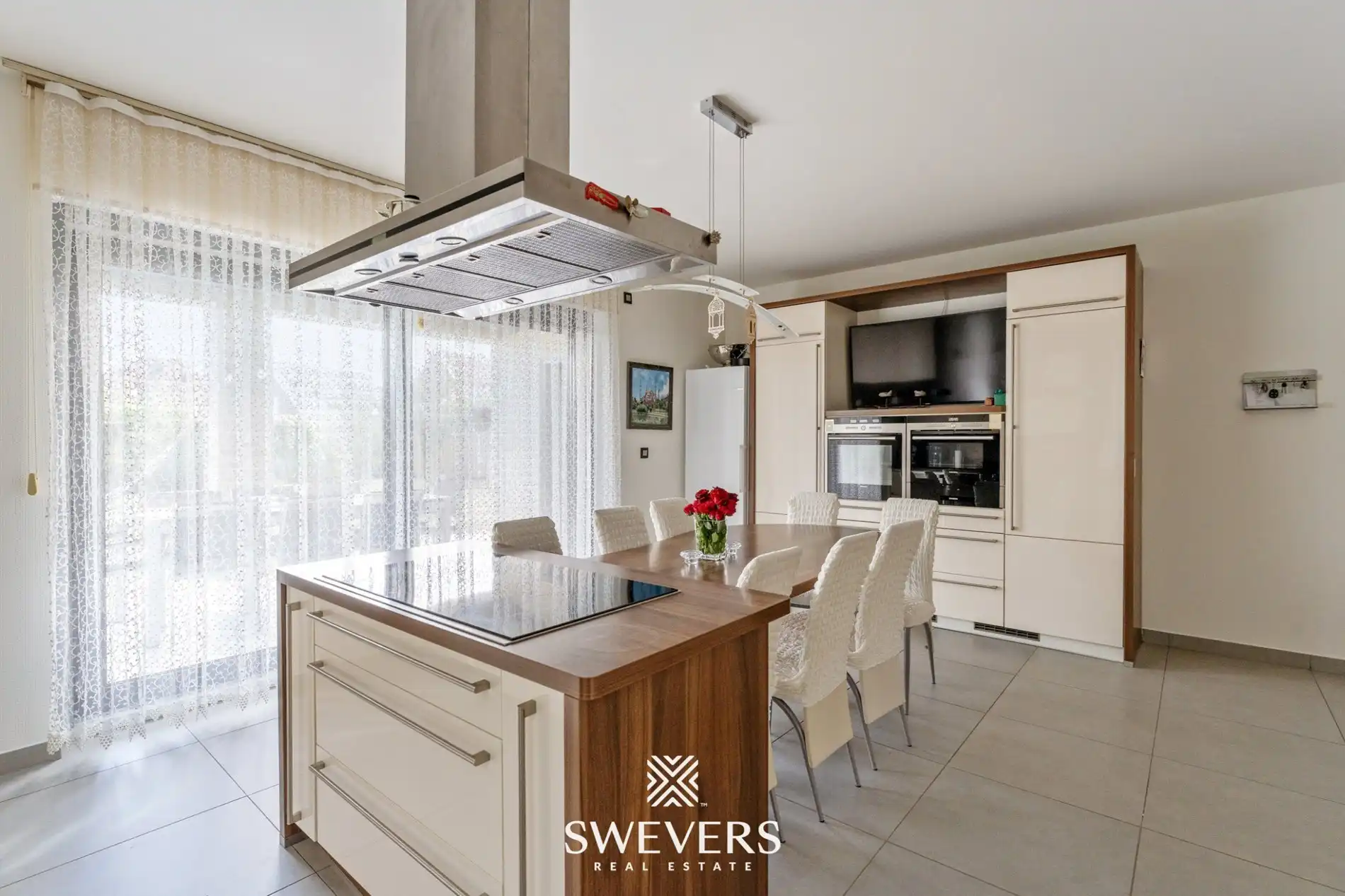 Statige villa met 6 slaapkamers foto 7