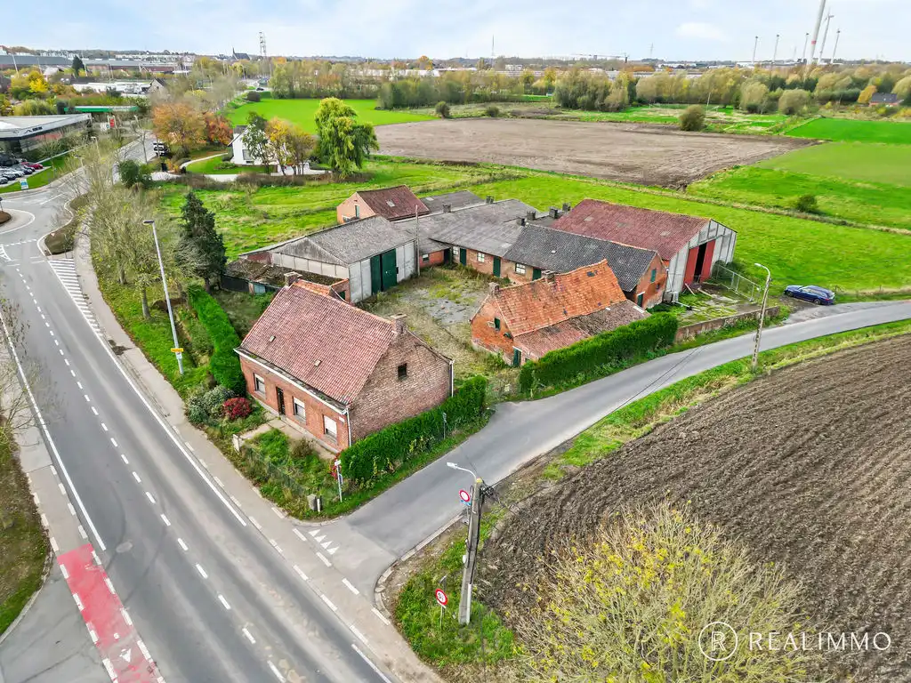 Hoofdfoto van de publicatie: Uitstekend gelegen eigendom in Zwevegem