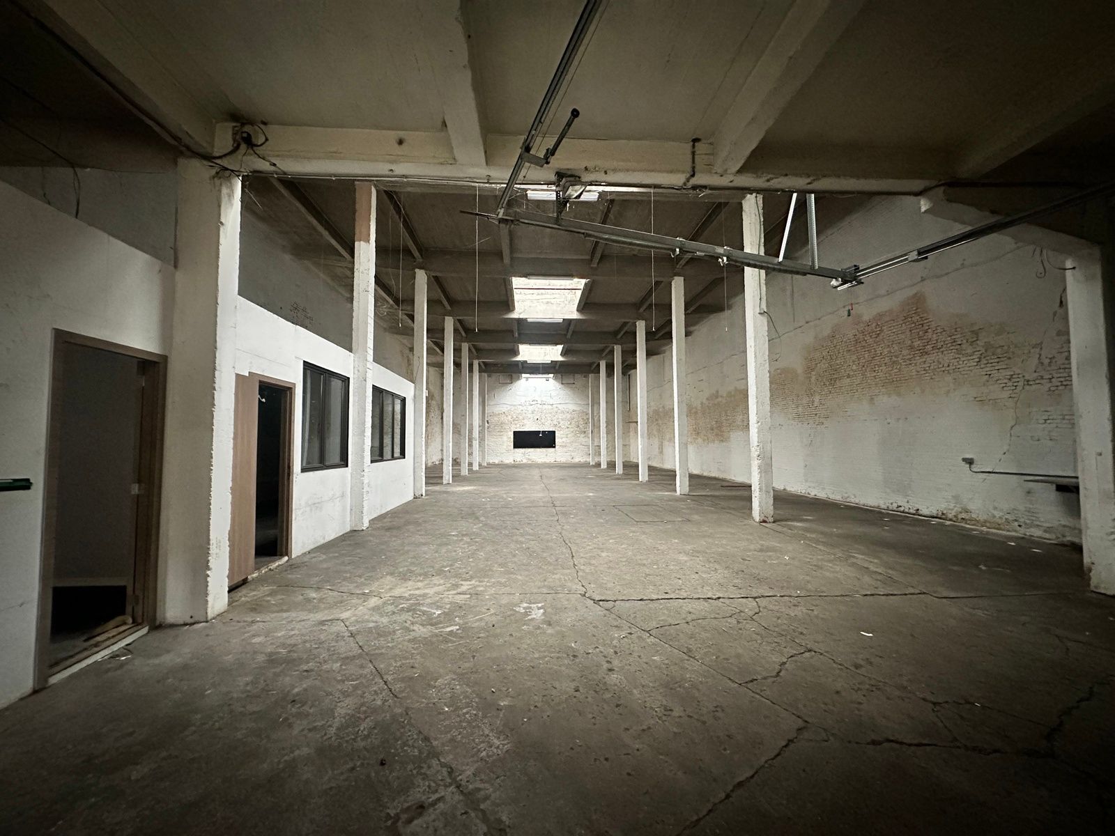 Magazijn/atelier met mezzanine – Antwerpen-Noord foto 4