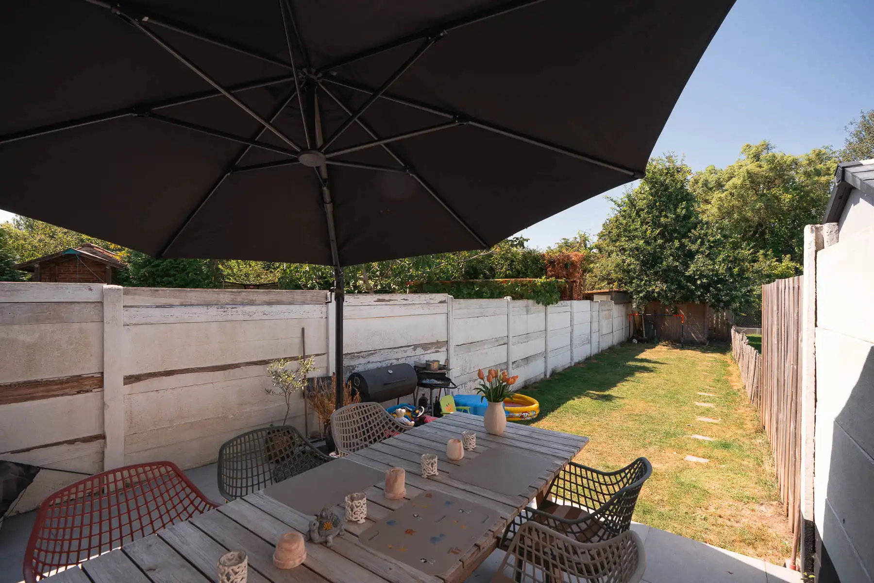 Vernieuwde starterswoning met leuke tuin foto 24