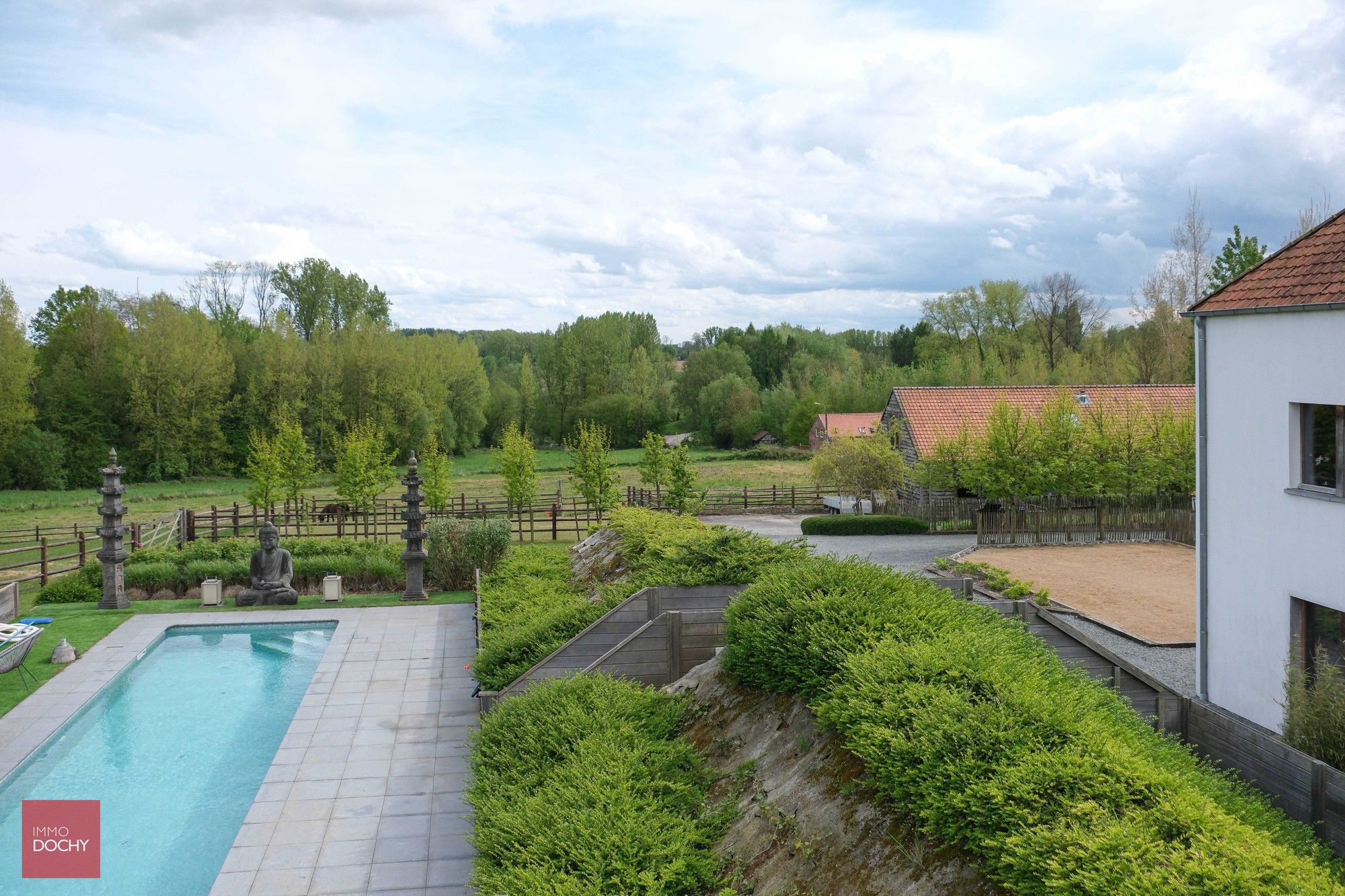 La Douceur de la Miclette – Exclusieve vierkantshoeve met B&B, wellness en paardenfaciliteiten foto 10