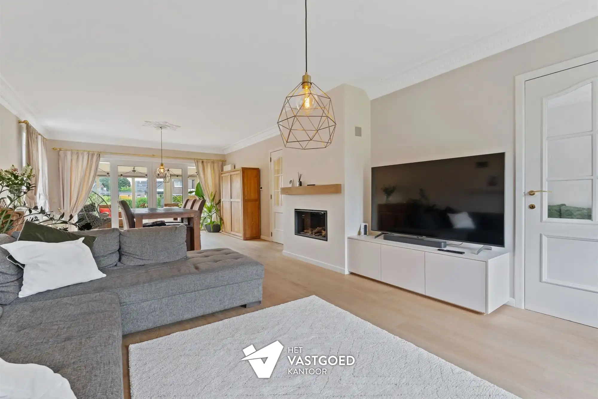GELIJKVLOERSE INSTAPKLARE WONING OP TOP-LIGGING NABIJ CENTRUM BALEN foto 4