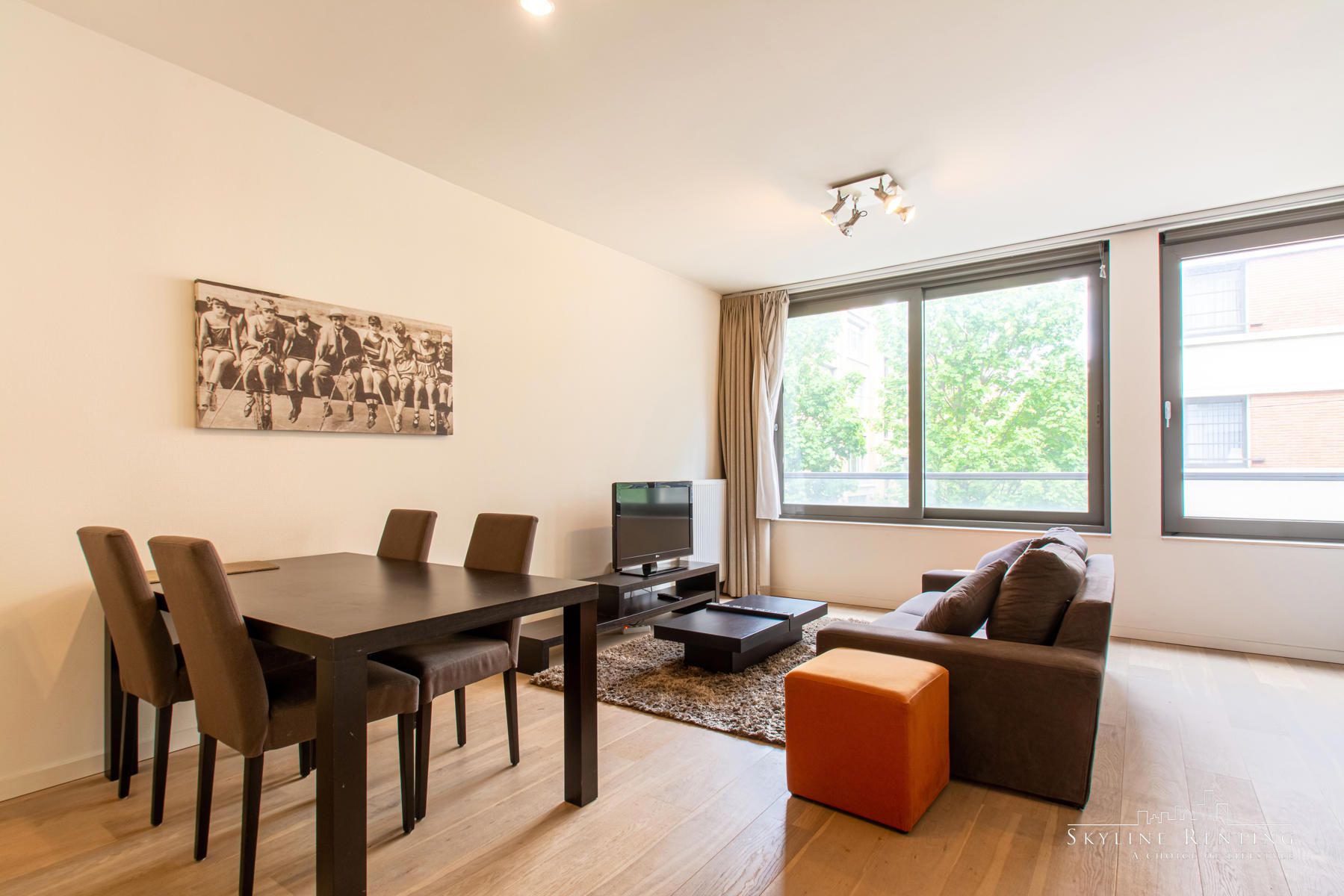 Gemeubeld appartement 1 SLPK (Sint-Katelijneplein) - TERRAS foto {{pictureIndex}}