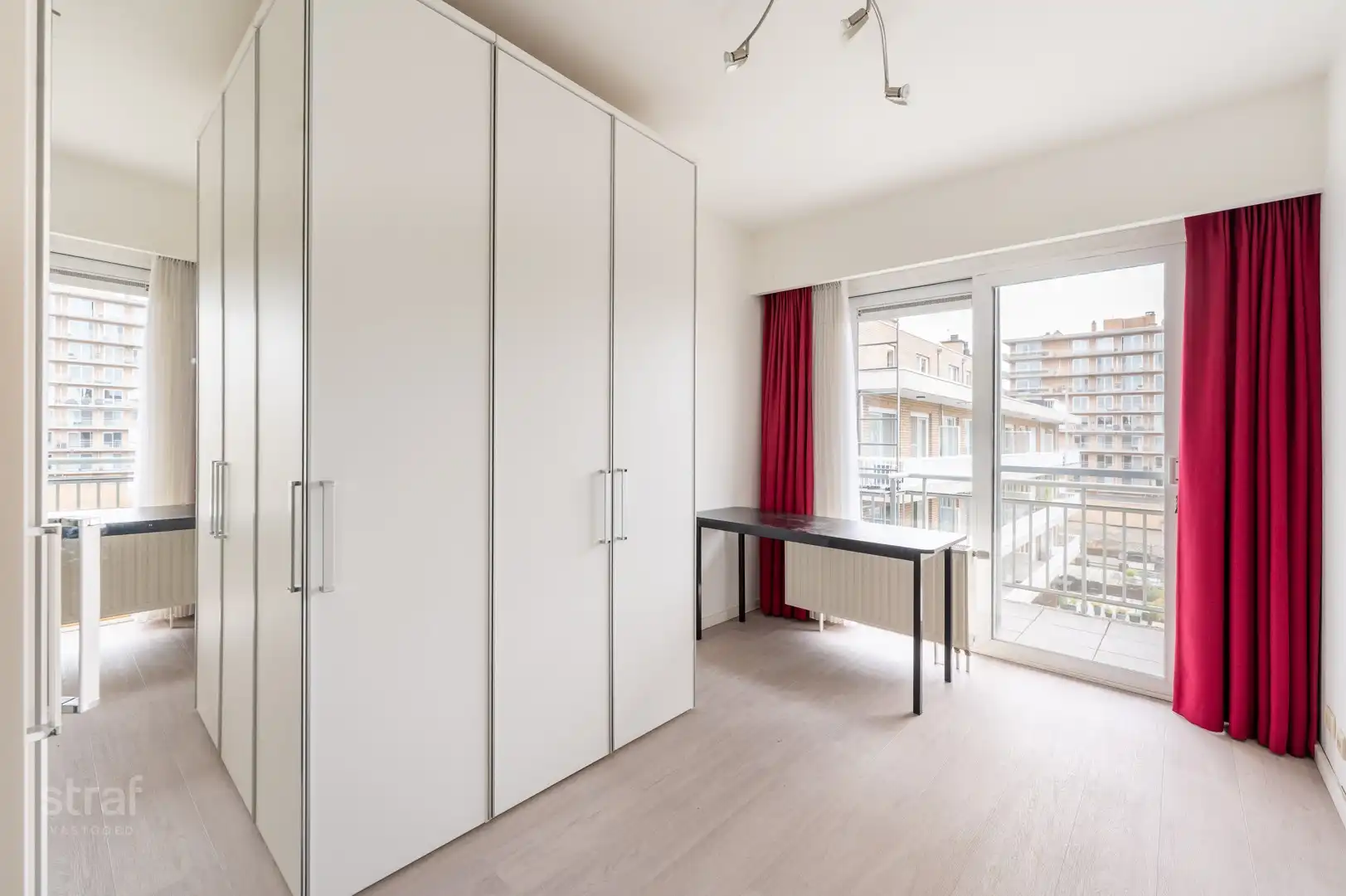 3 slaapkamerappartement met 2 terrassen op Linkeroever foto 12