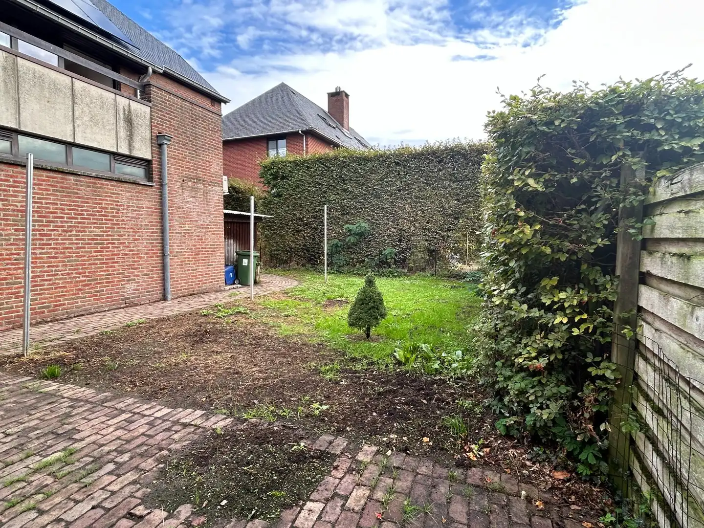 Appartement met 2 slpkmrs met terras en tuin in centrum Oevel te huur! foto 15