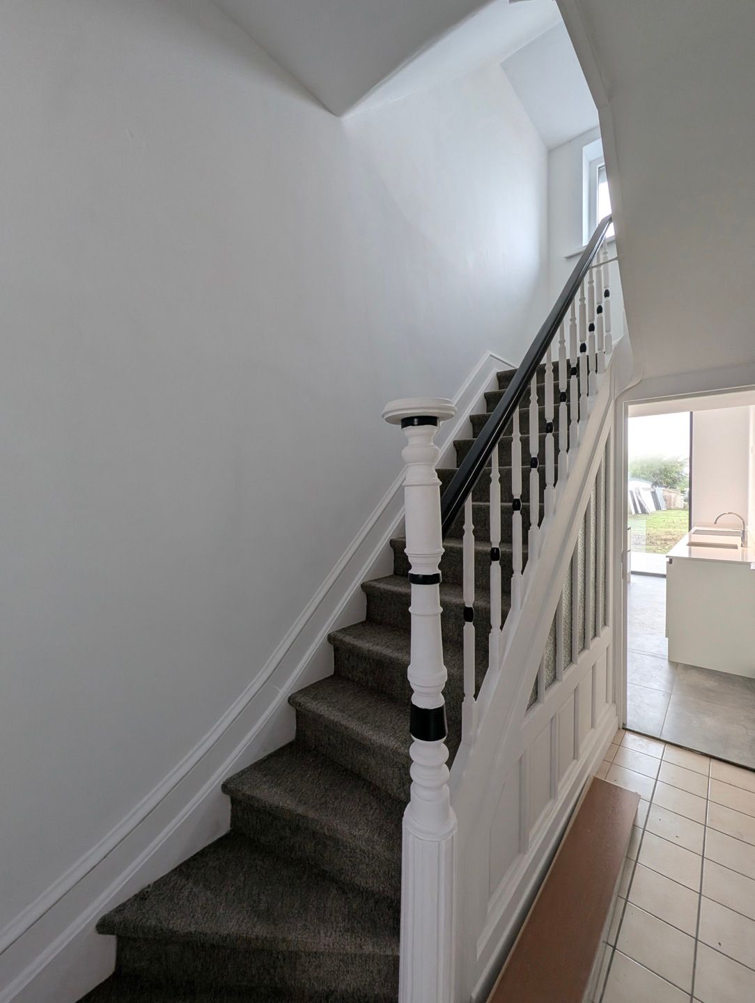 Instapklare 4-gevelwoning met zonnige tuin, terras. foto 12