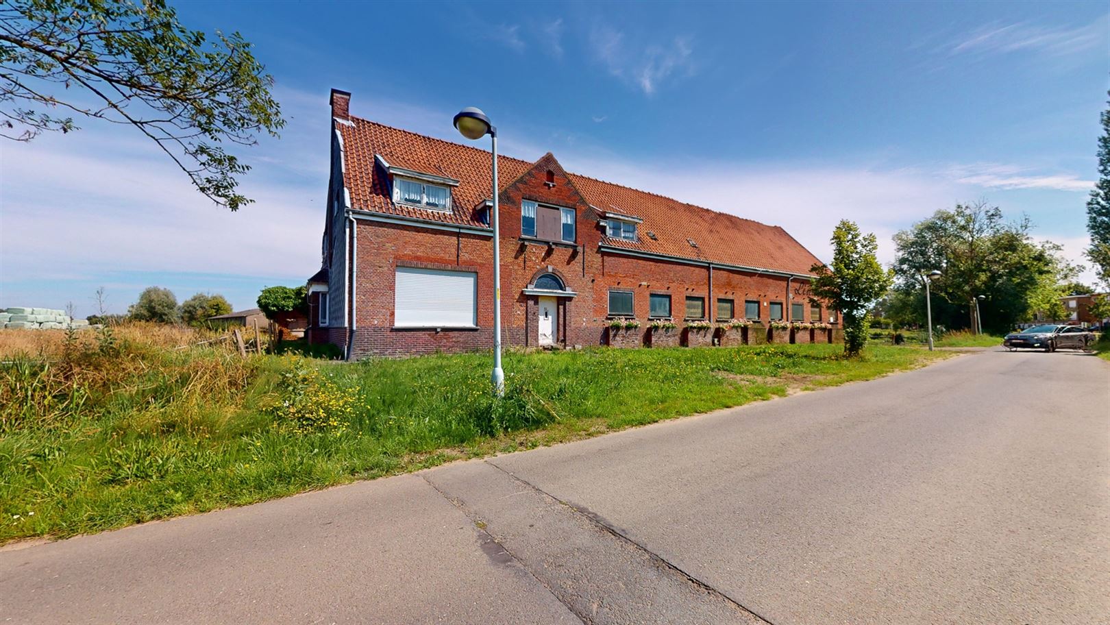 Boerderij met iets meer dan 38ha grond foto 37