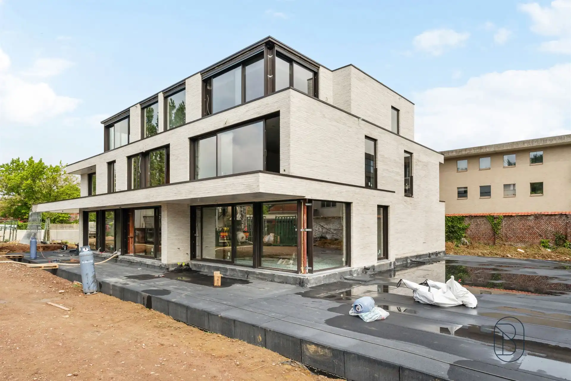 Nieuwbouwappartementen te koop in het centrum van Tielt! foto 2