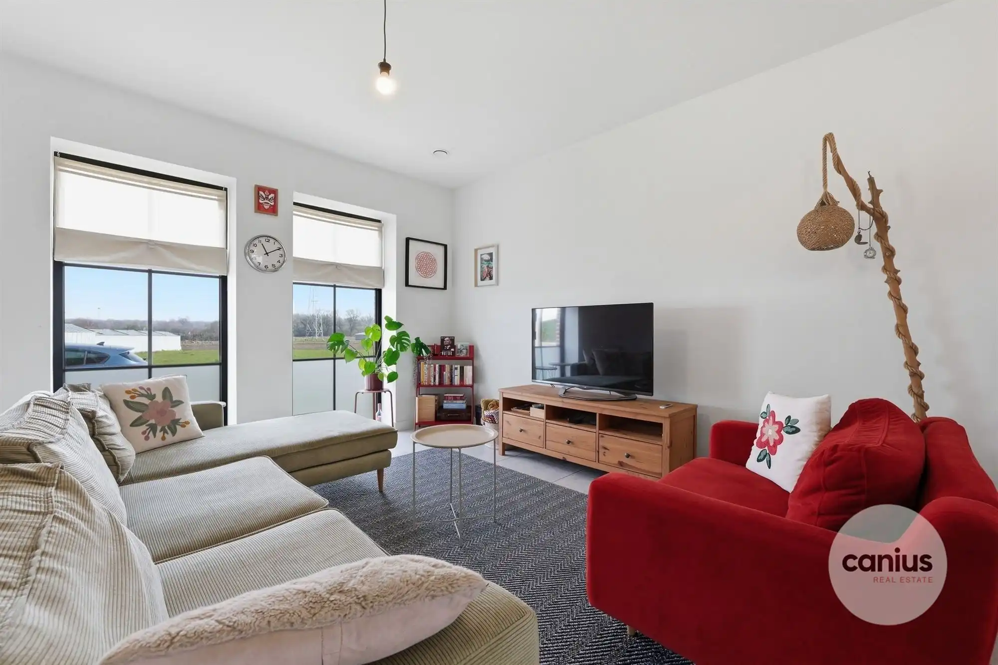 INSTAPKLARE WONING MET 3 SLKS & TUIN foto 2