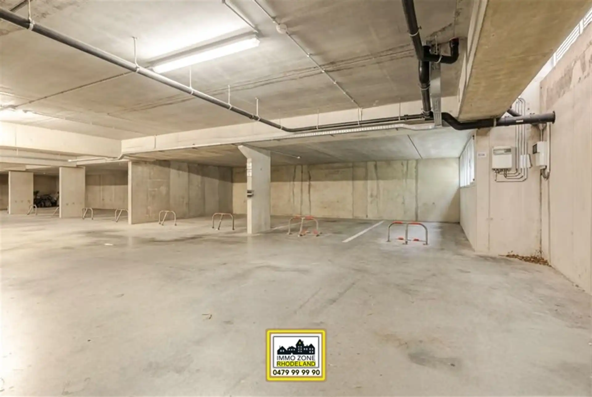 Parkingplaats centraal gelegen Blankenberge foto 2