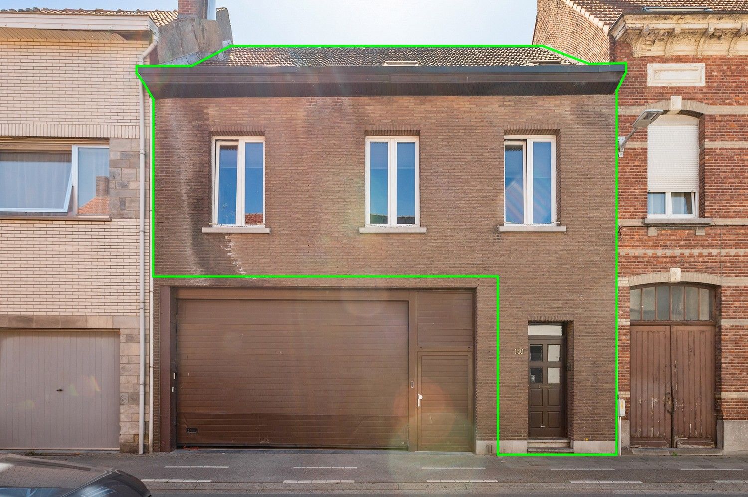 Hoofdfoto van de publicatie: Ruim te renoveren duplex-appartement met 4 slaapkamers in Schoten!