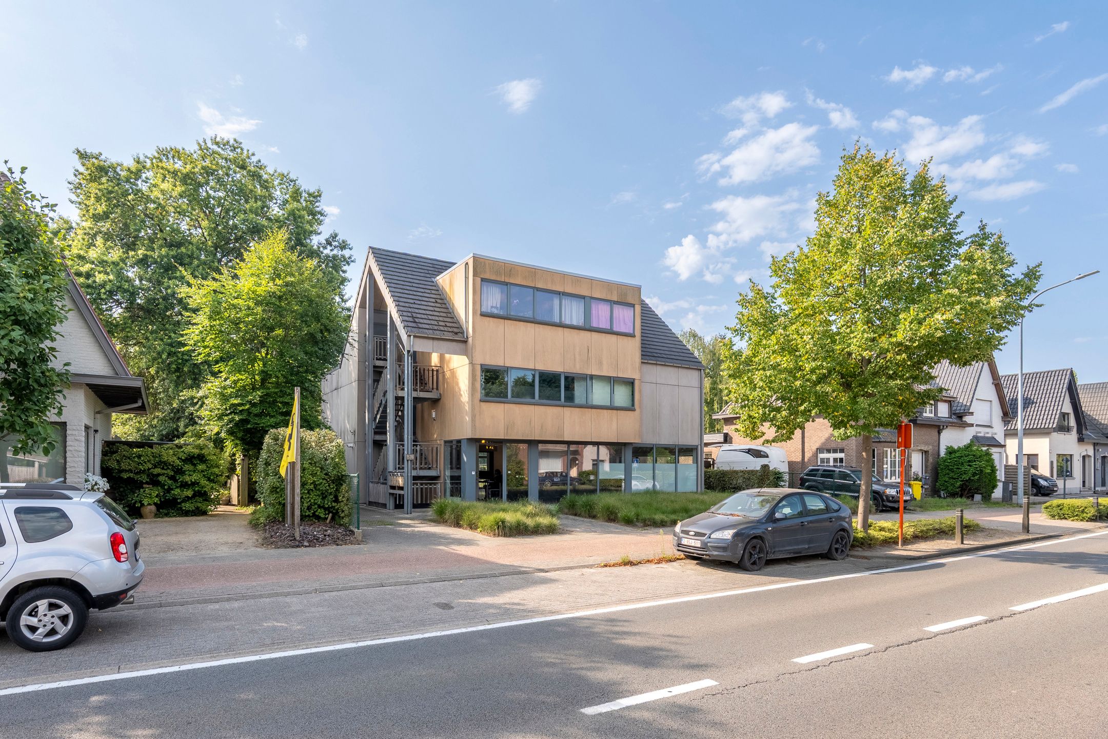 Handelspand op topligging met hoge passage en zichtbaarheid foto 22