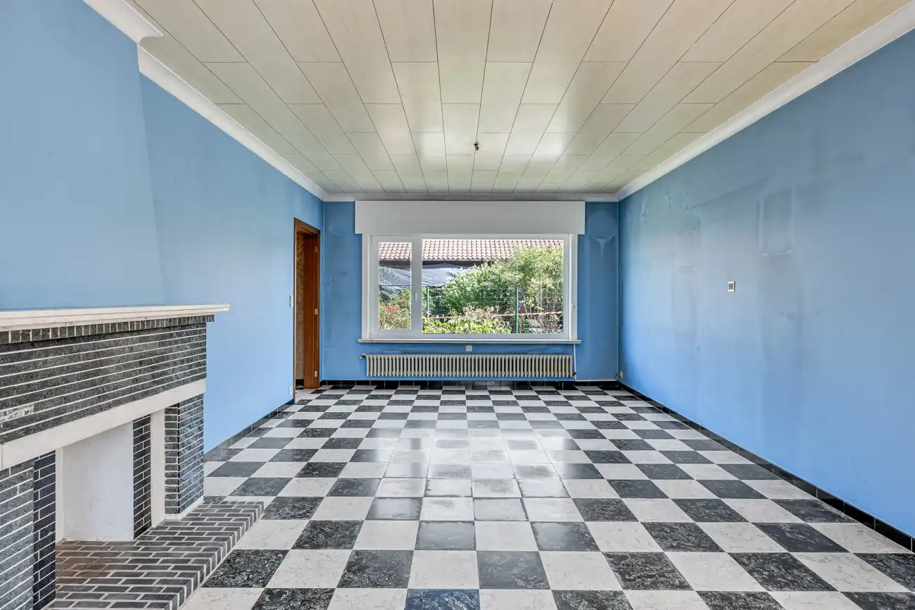 IN OPTIE!! Volledig te renoveren open woning met ruime afzonderlijke garage en tuin op een toplocatie nabij Oude Bareel in Sint-Amandsberg/Oostakker! foto 5