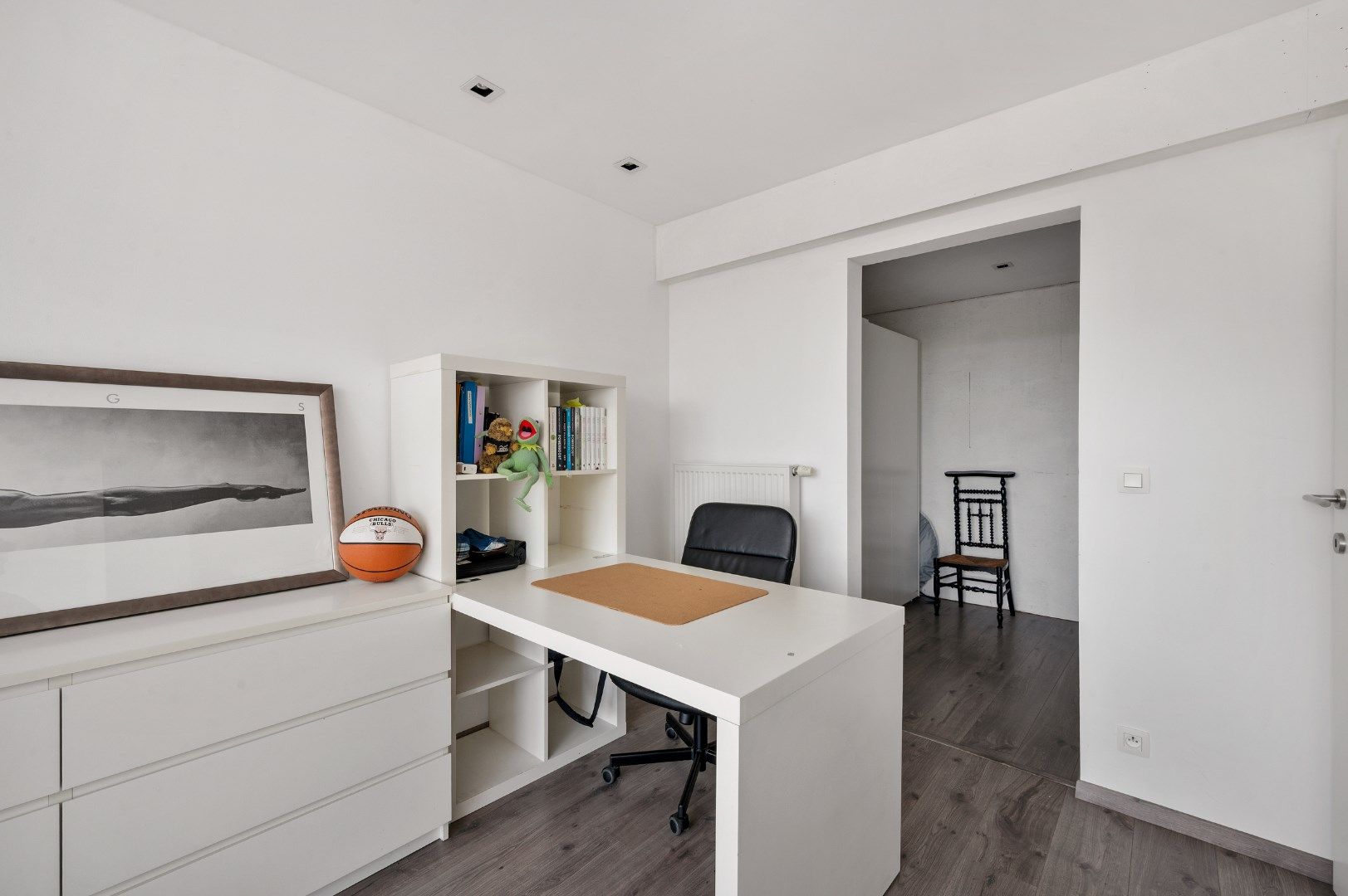 ENERGIEZUINIGE WONING MET 3 SLPKS, TOPAFWERKING EN GROTE TUIN foto 18