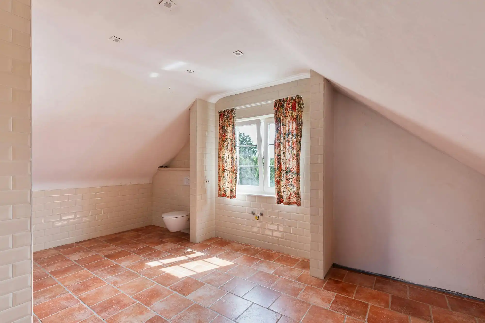 Exclusieve villa met polyvalente ruimte te koop in Kobbegem foto 22