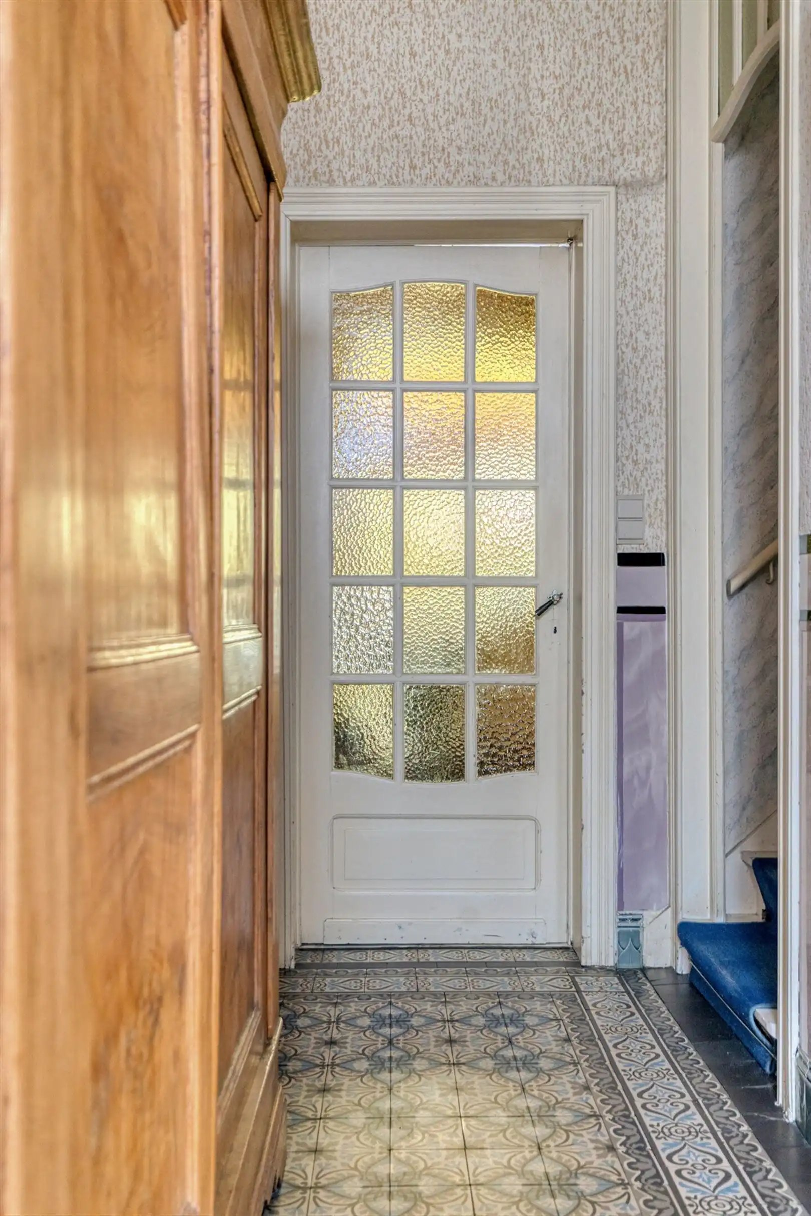 Te renoveren woning met 4 slaapkamers foto 30