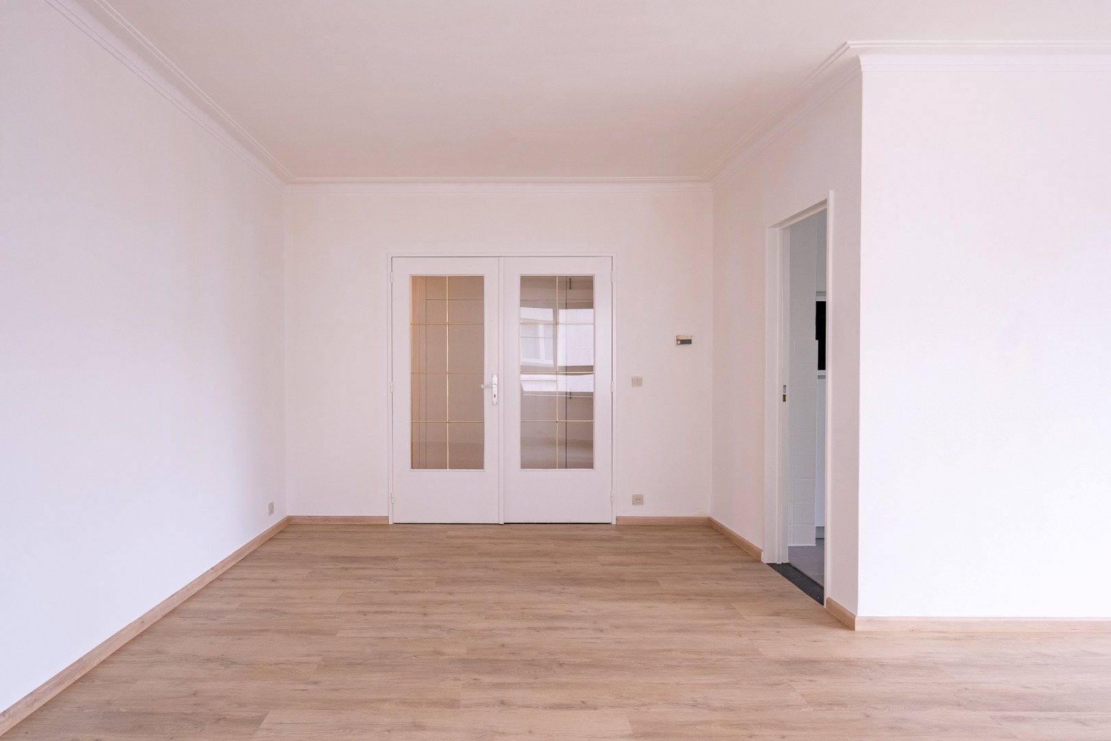 Ruim 3-slaapkamer appartement (95 m²) op de 1ste verdieping met lift aan centrum Beveren!  foto 6