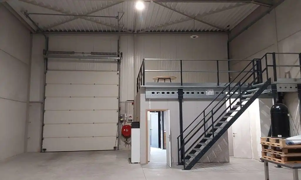 Te Huur: Moderne bedrijfsunit te Beerse foto 3