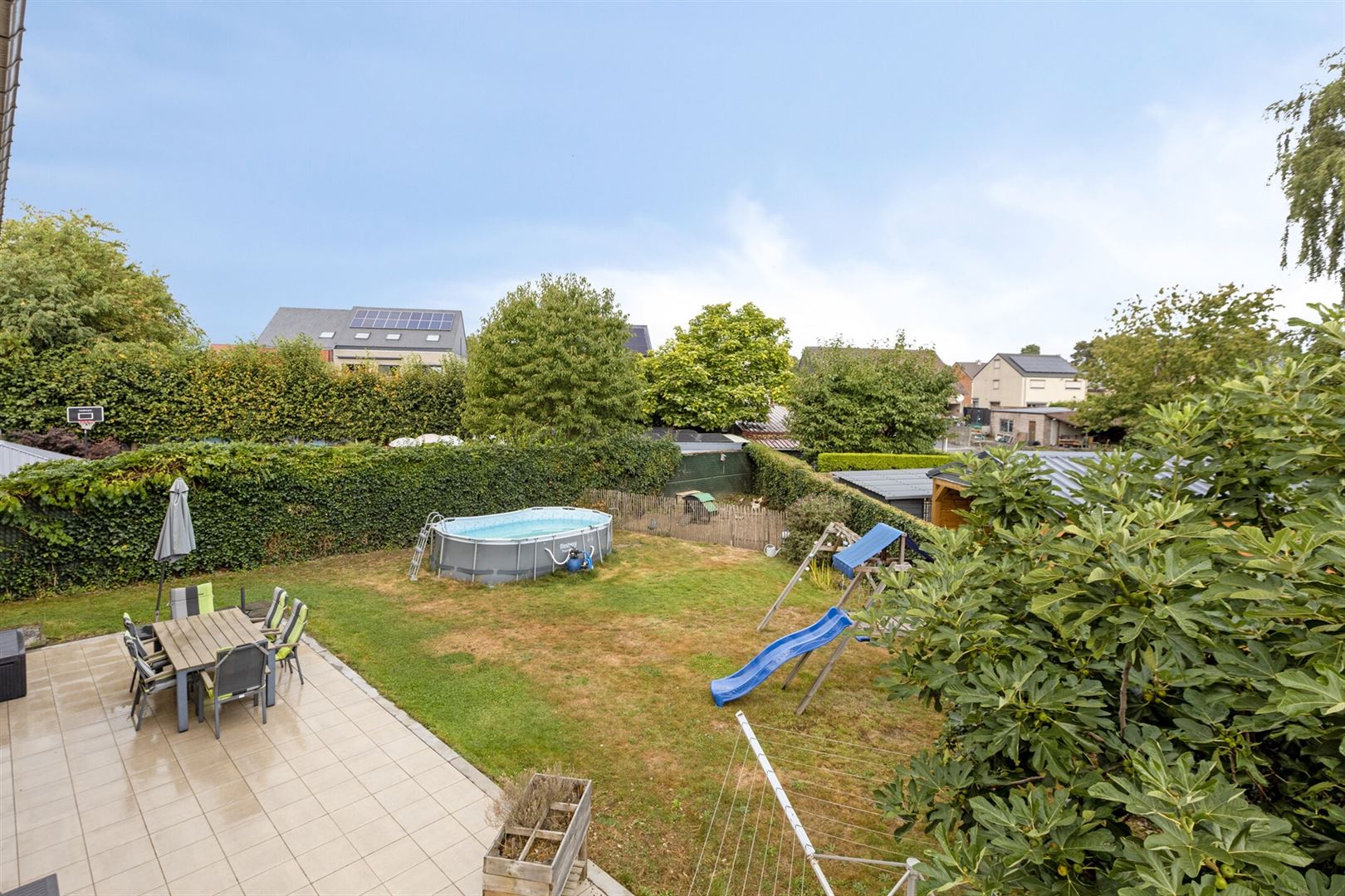TE KOOP: Ruime woning met praktijkruimte in Maasmechelen! foto 34