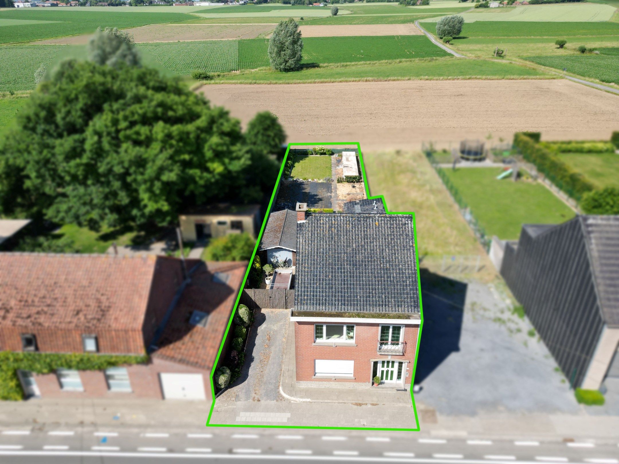 Hoofdfoto van de publicatie: CHARMANTE WONING MET LANDELIJK VERZICHT