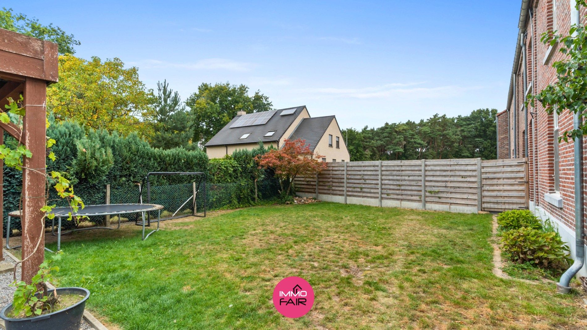 Instapklare gezinswoning met 4 slaapkamers in hartje Zutendaal! foto 11