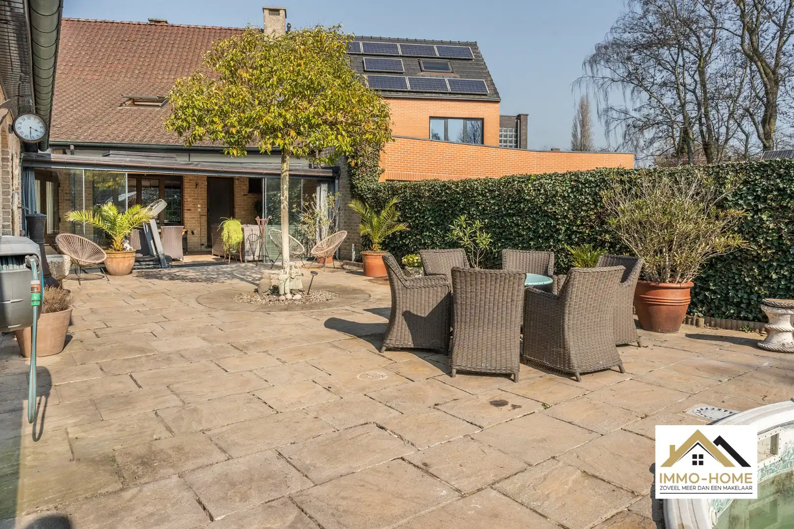 Ruime woning op topligging foto 14