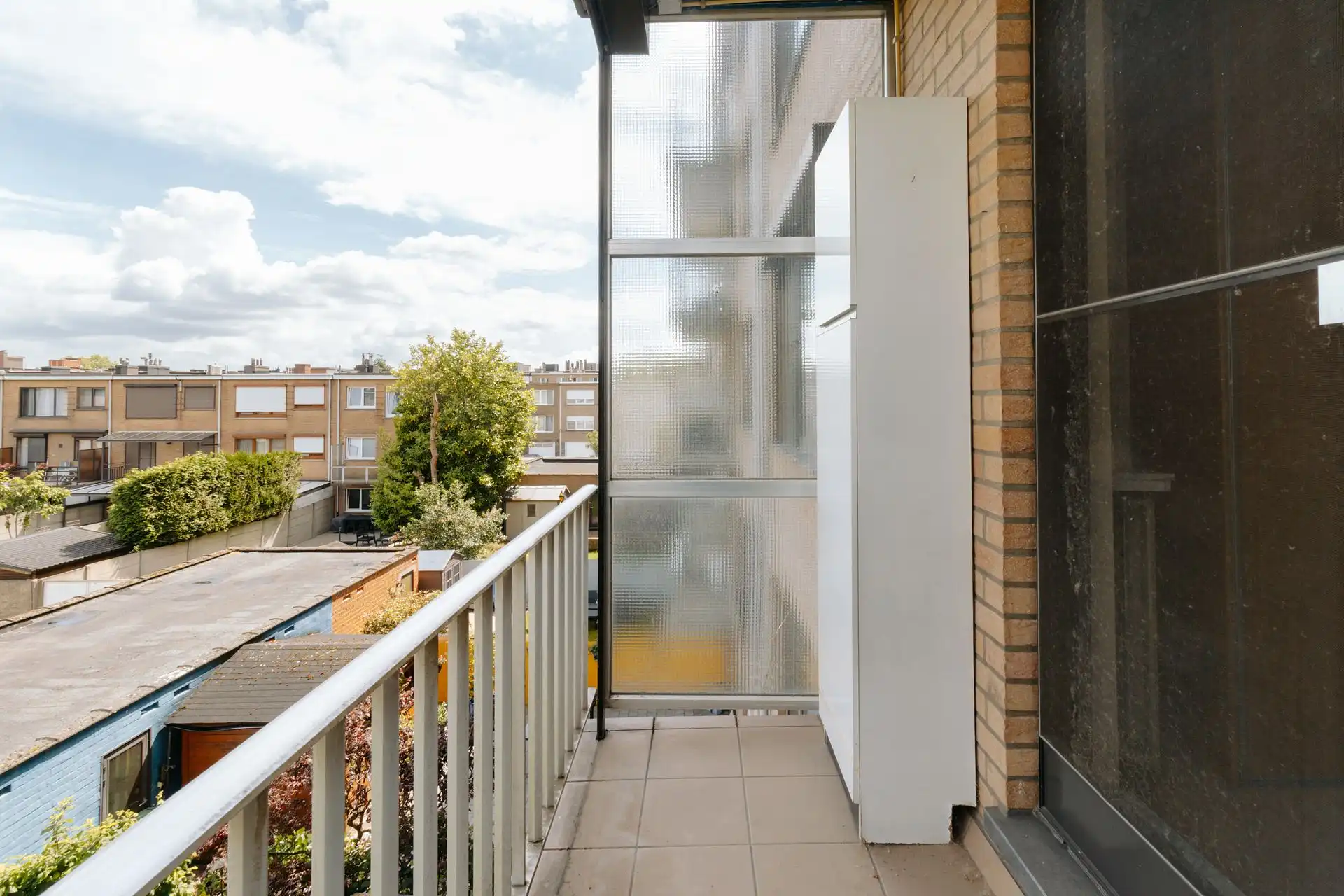 Tweeslaapkamer appartement met twee terrassen en garage foto 16