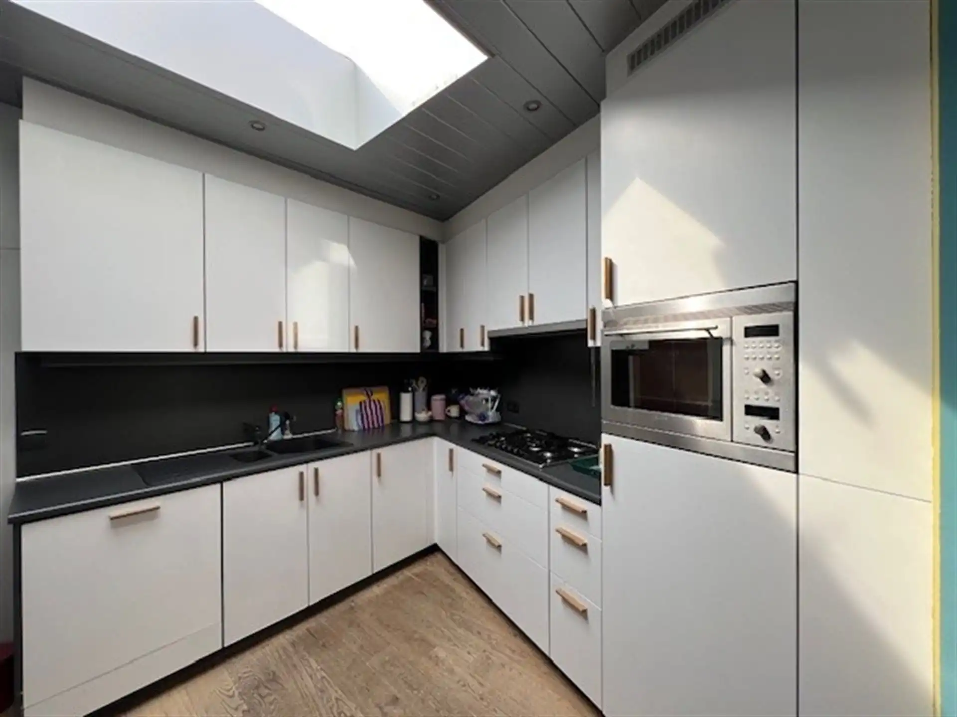 Gerenoveerde, instapklare woning met zuidgerichte tuin en terras (EPC B) foto 4